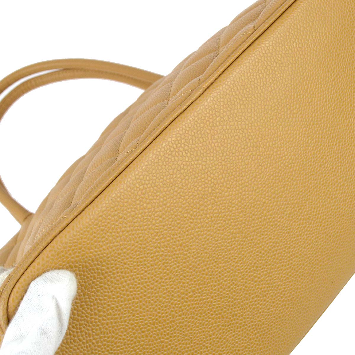 Chanel 2006-2008 Beige Caviar Medallion Tote