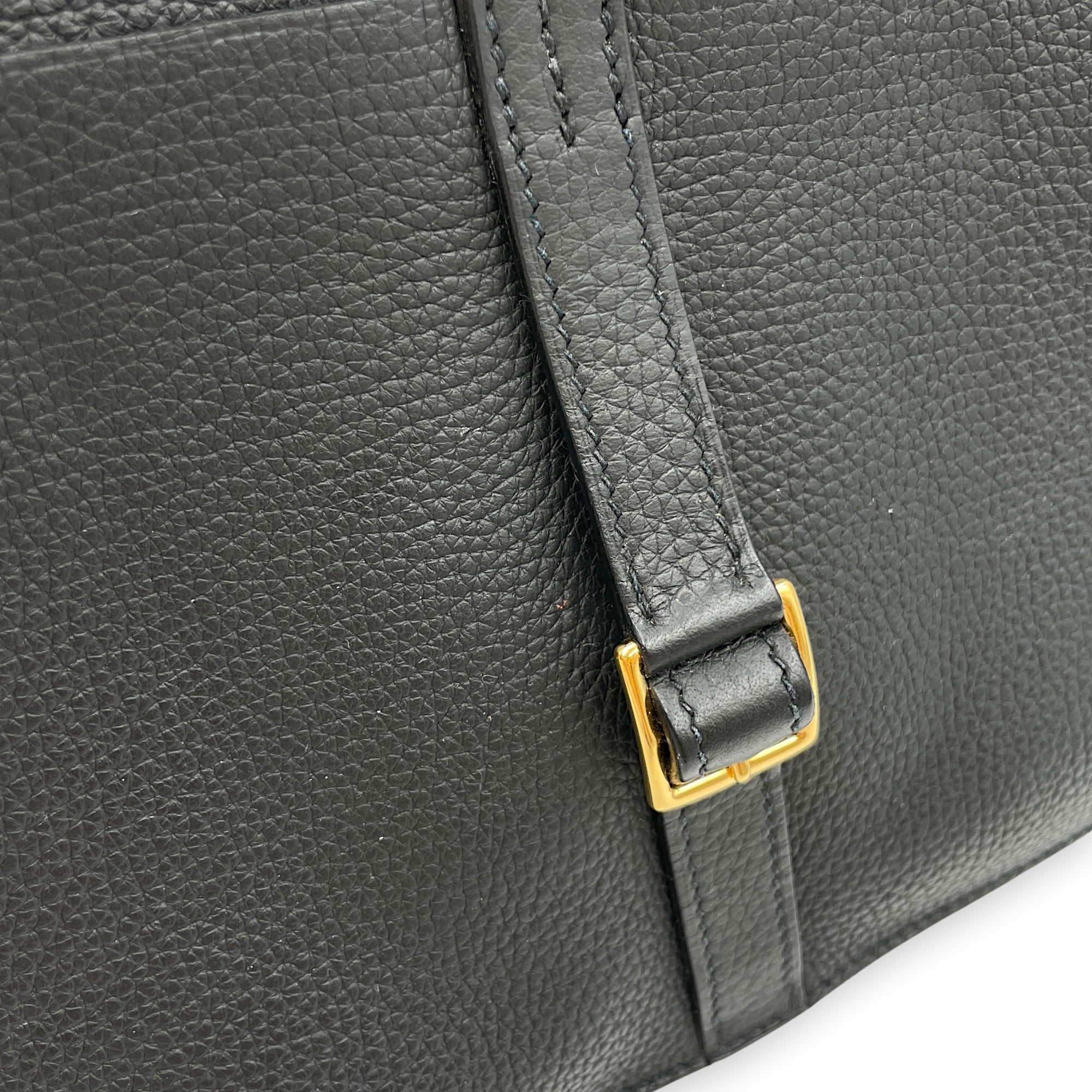 Halzan 25 Black in Clemence, Gold hardware
