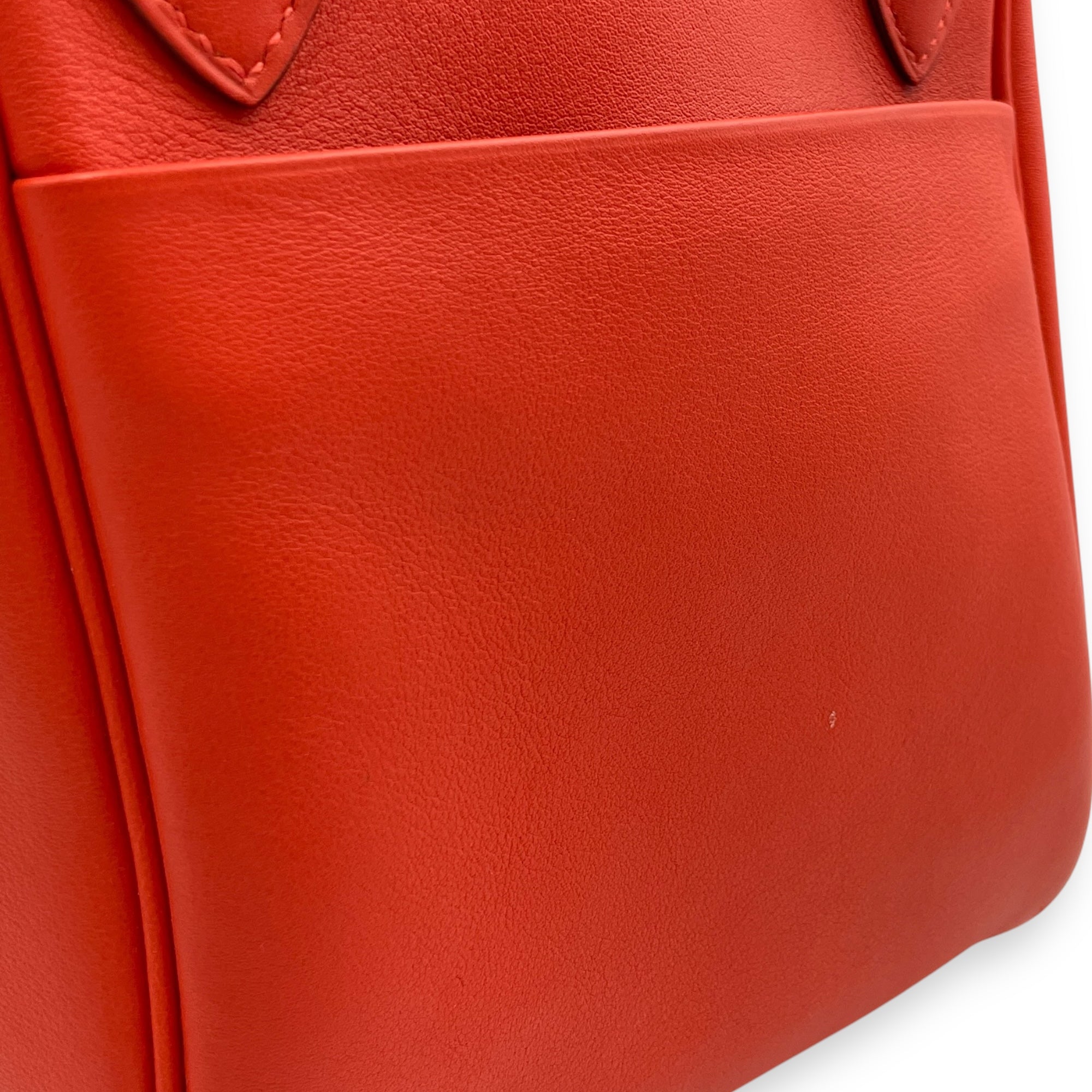 Lindy 30 Capucine in Swift, Palladium hardware
