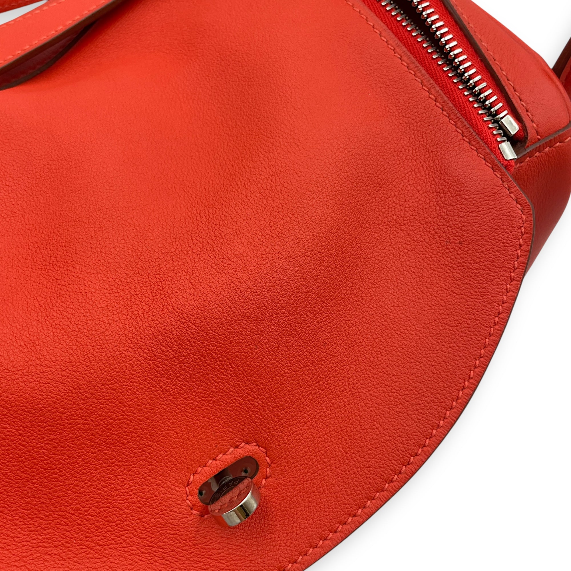Lindy 30 Capucine in Swift, Palladium hardware