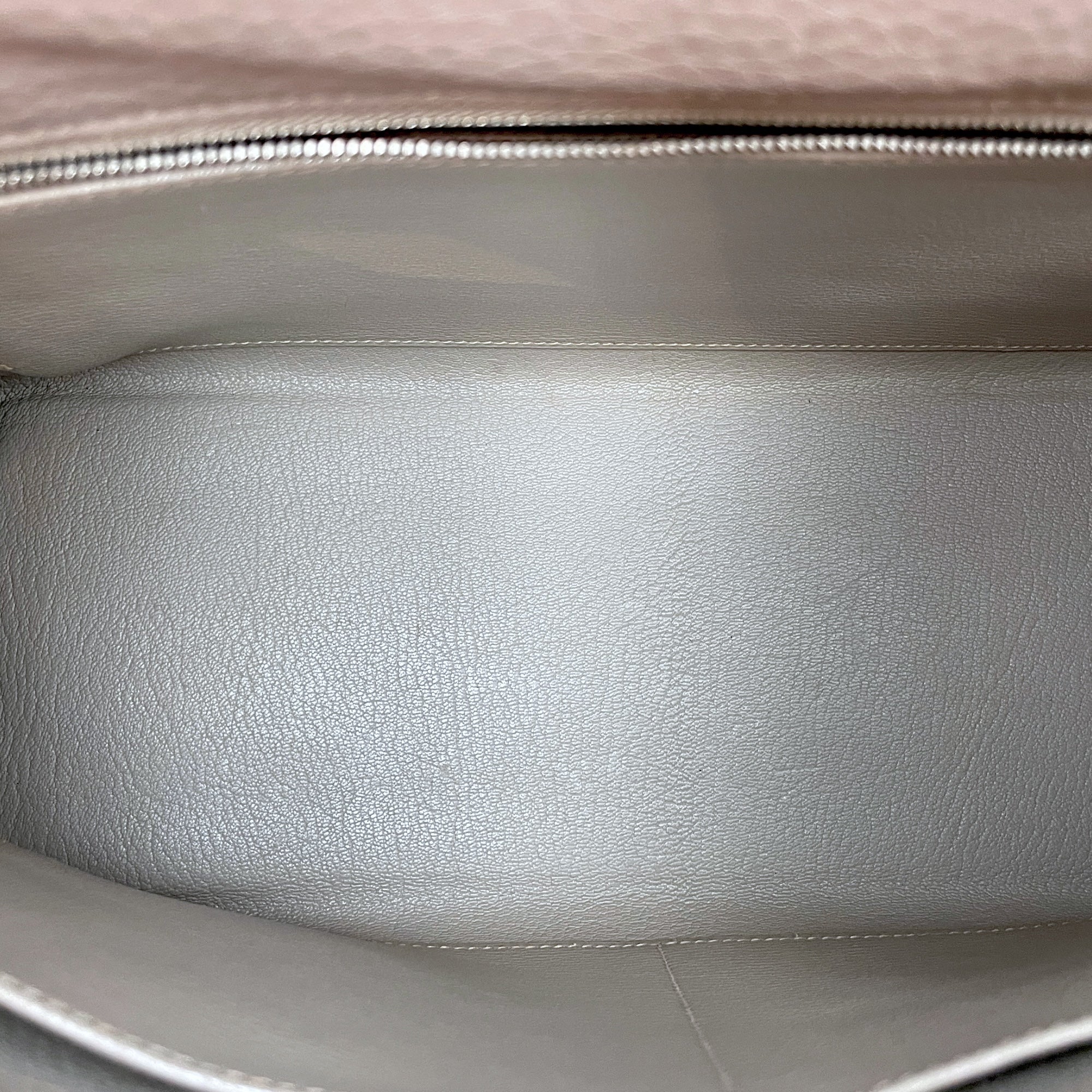 Kelly 32 Gris Tourterelle in Clemence, Palladium hardware