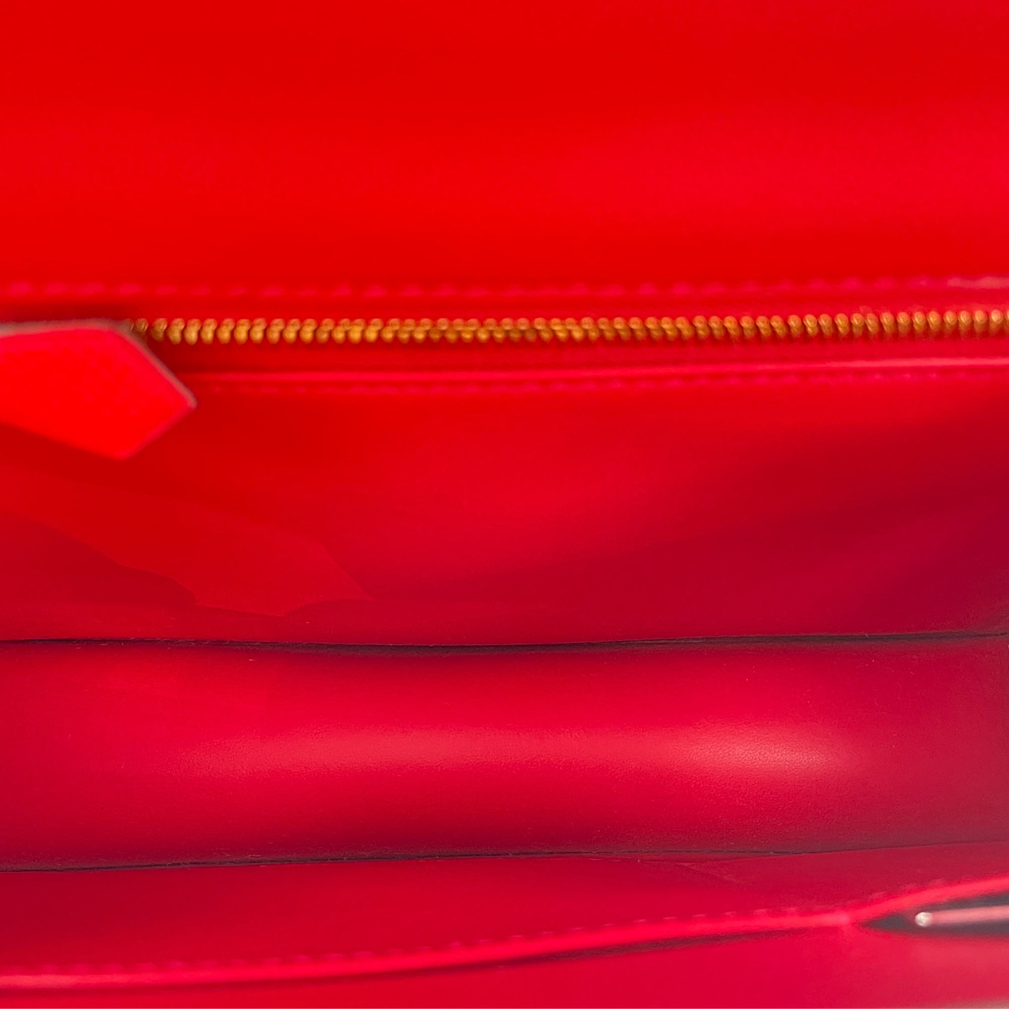 Constance 1 24 Rouge Casaque in Epsom, Gold hardware
