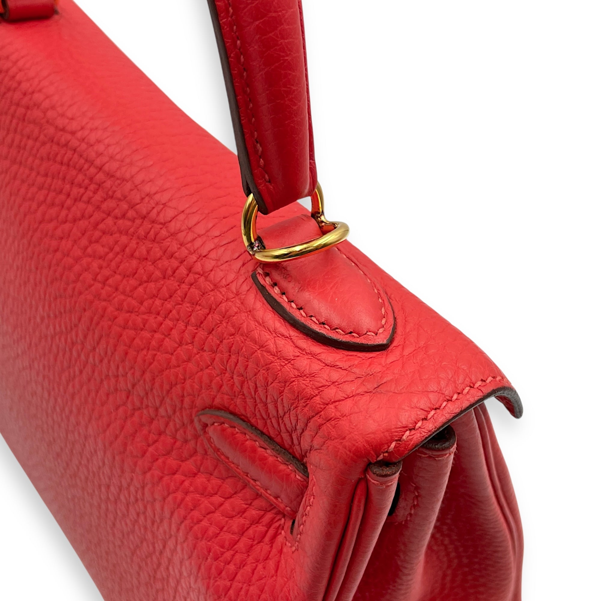 Kelly 25 Rouge Pivoine in Togo, Gold hardware