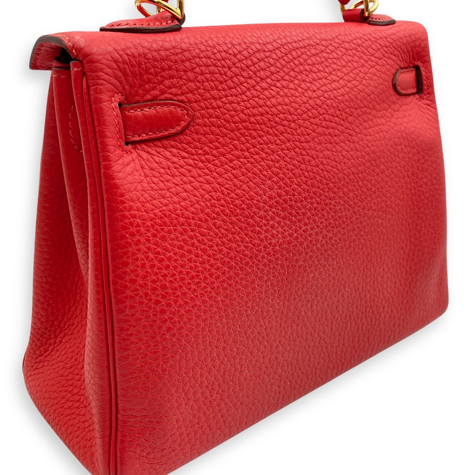 Kelly 25 Rouge Pivoine in Togo, Gold hardware