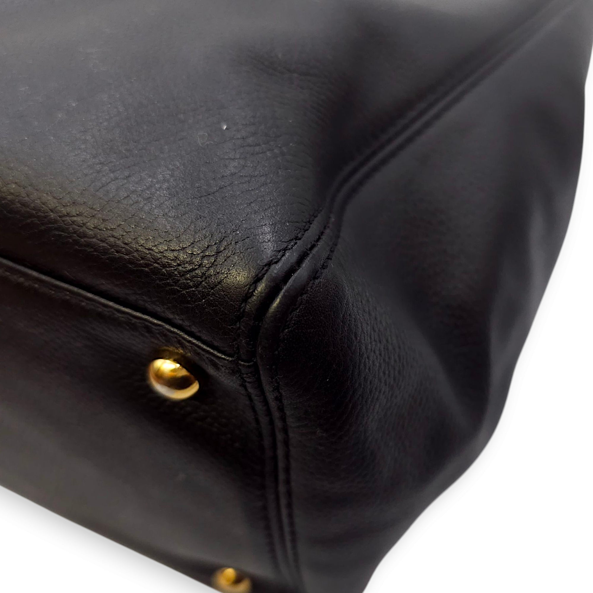 CC Executive Shopper Black Tote Bag in Calfskin, Gold hardware