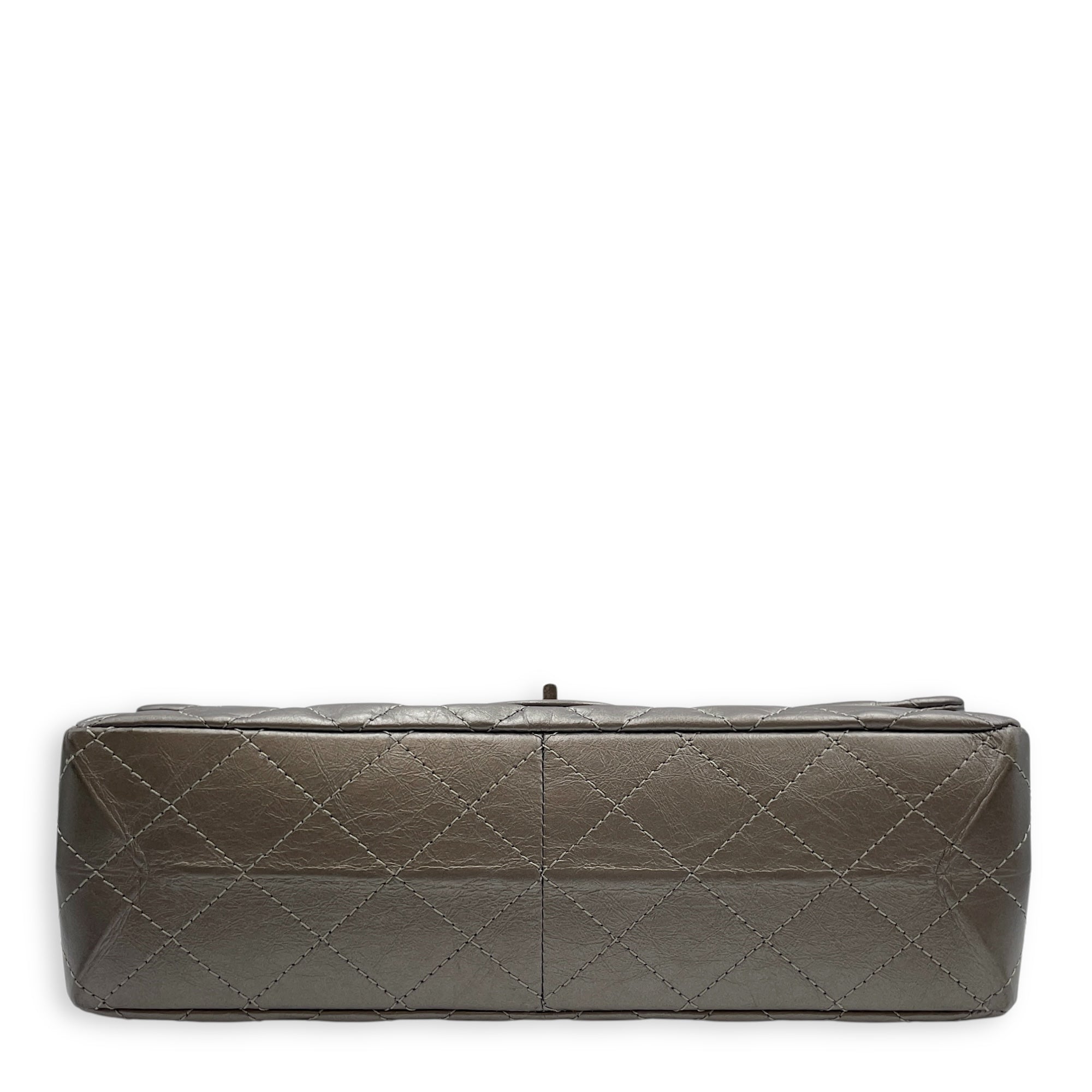 2.55 Reissue Silver Shoulder Bag in Distressed Leather, Ruthenium hardware