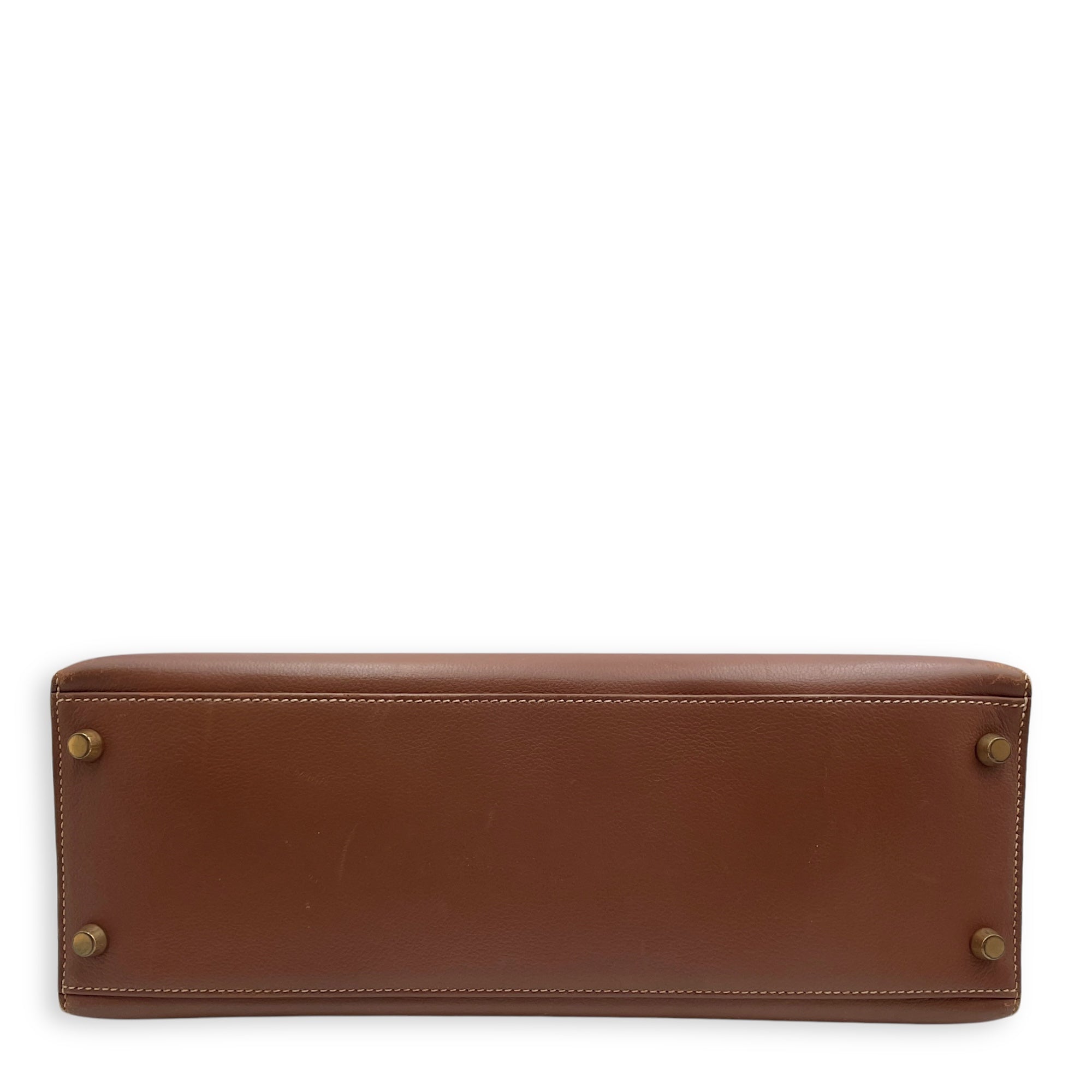 Sellier Kelly 32 Noisette in Veau Grain Lisse, Gold hardware