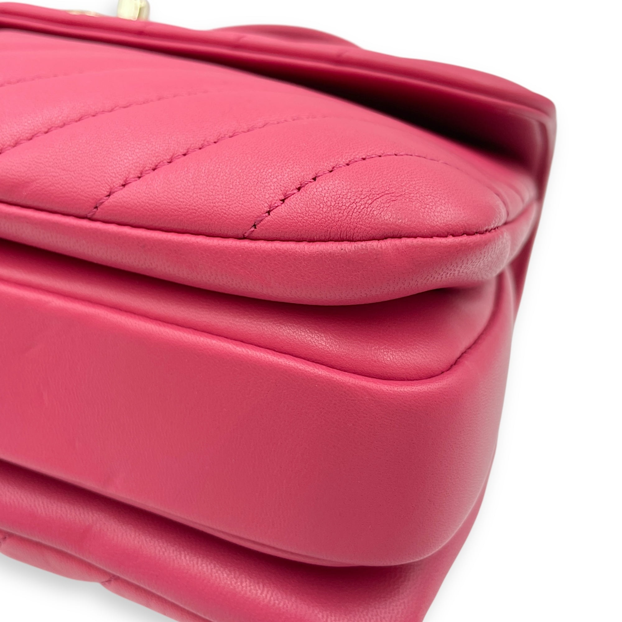 Trendy CC Small Pink Top Handle Bag in Calfskin, Gold hardware