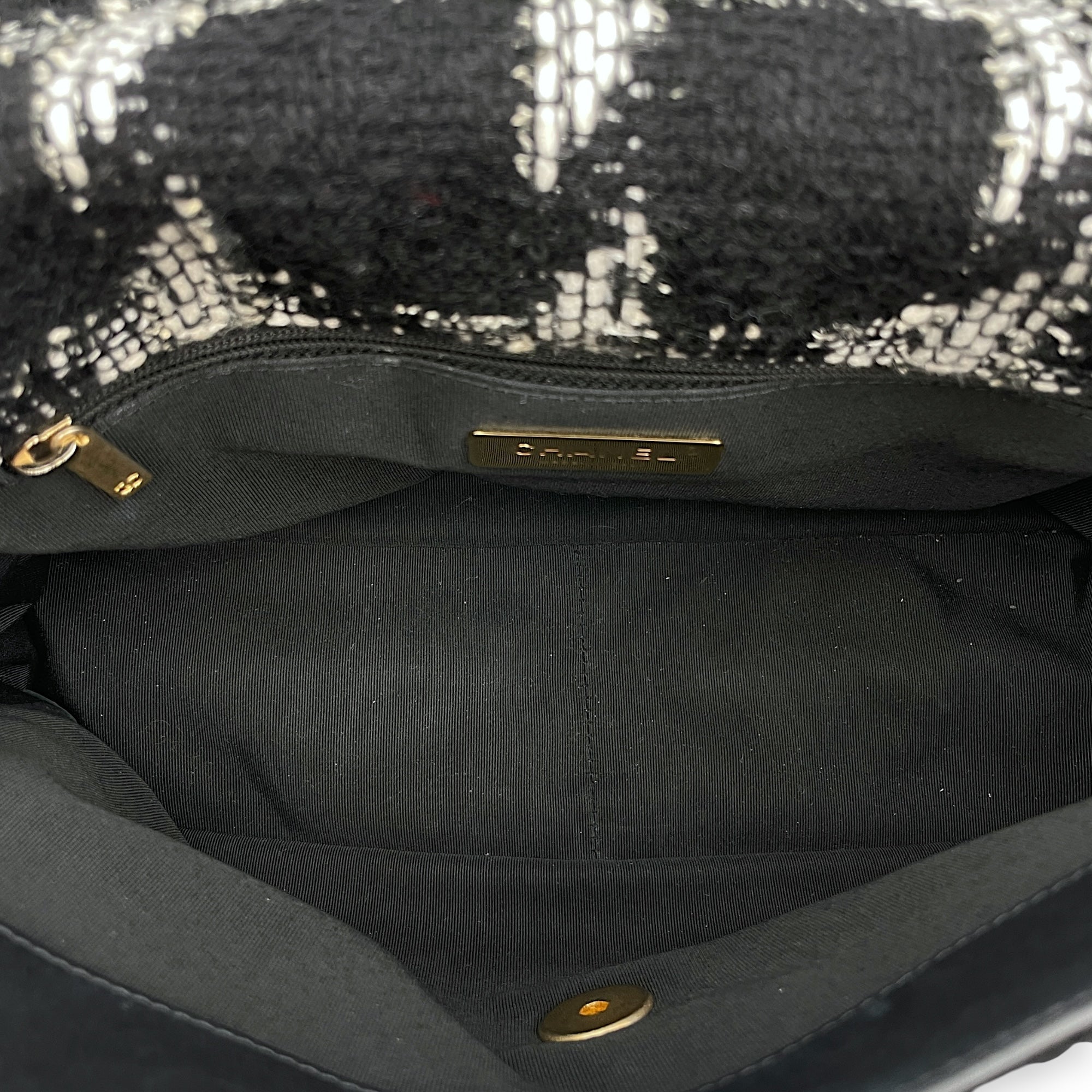 Quilted Large Black/White Shoulder Bag in Tweed, Gold hardware