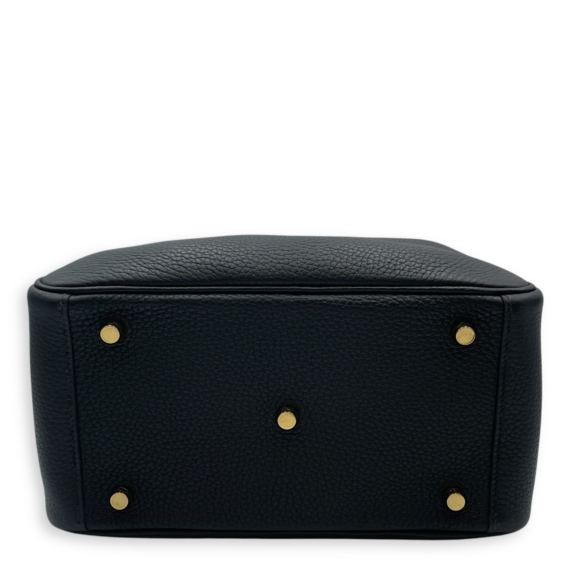 Lindy 26 Black in Clemence, Gold hardware