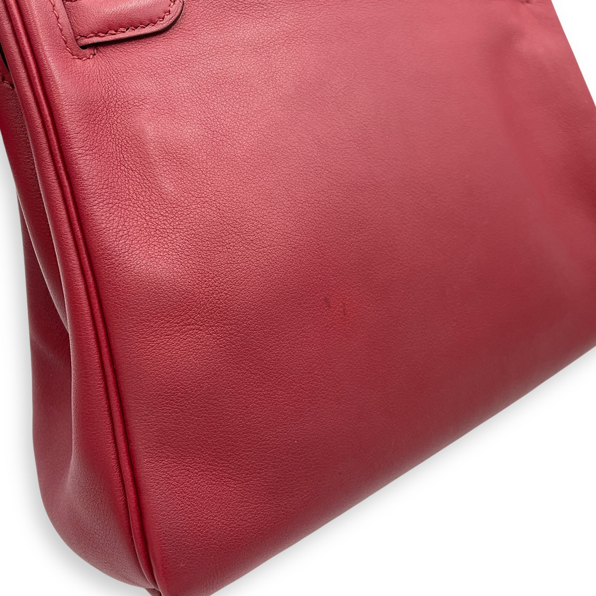 Kelly 25 Rouge Grenat in Swift, Gold hardware