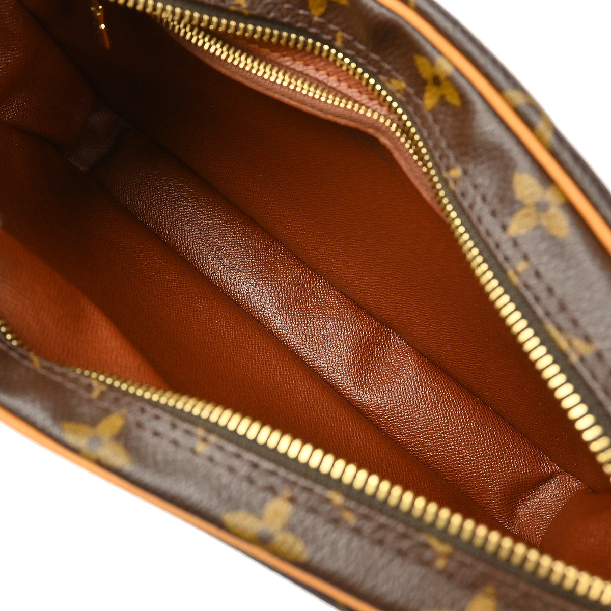 Louis Vuitton 2002 Monogram Marly Dragonne GM Clucth Bag M51825