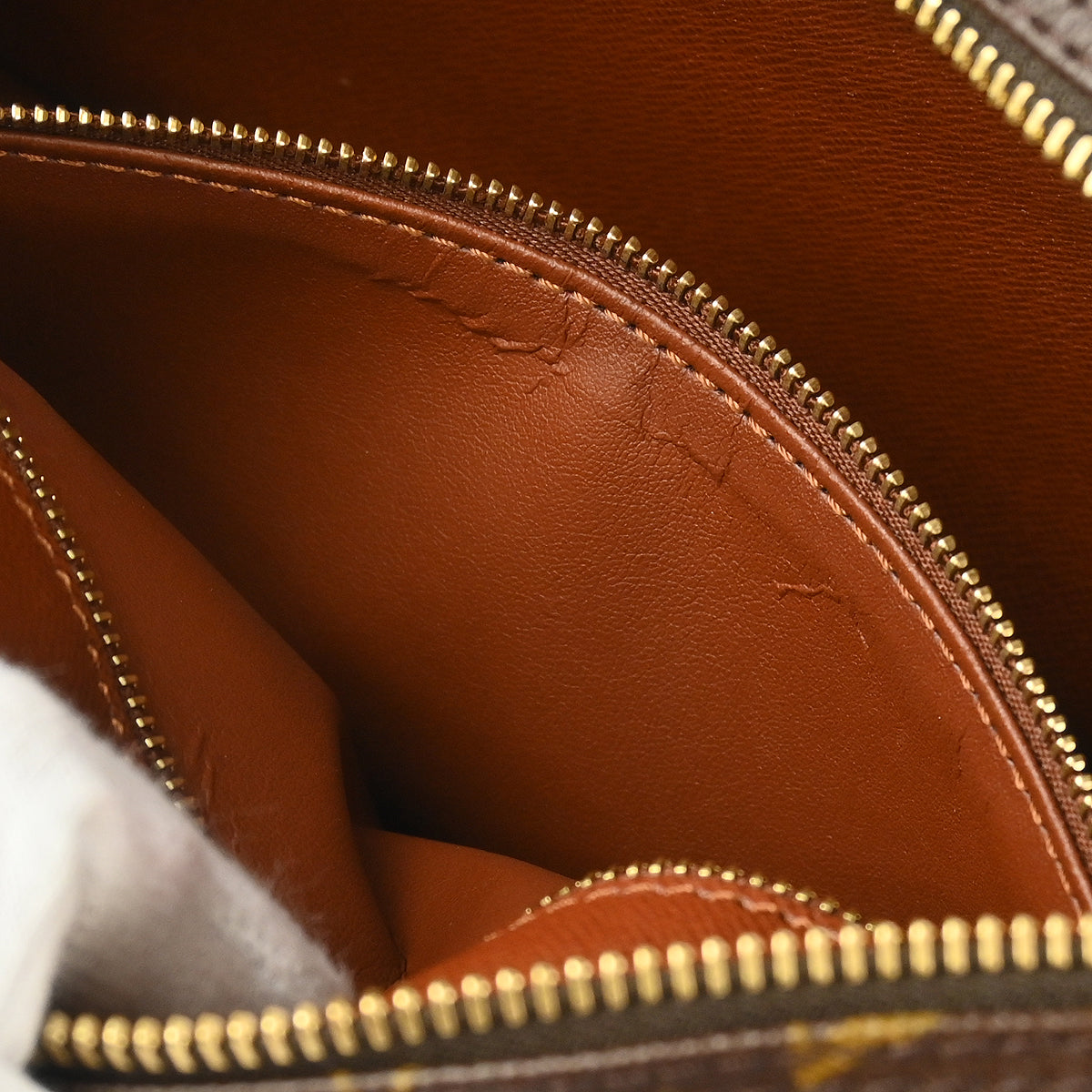 Louis Vuitton 2002 Monogram Marly Dragonne GM Clucth Bag M51825