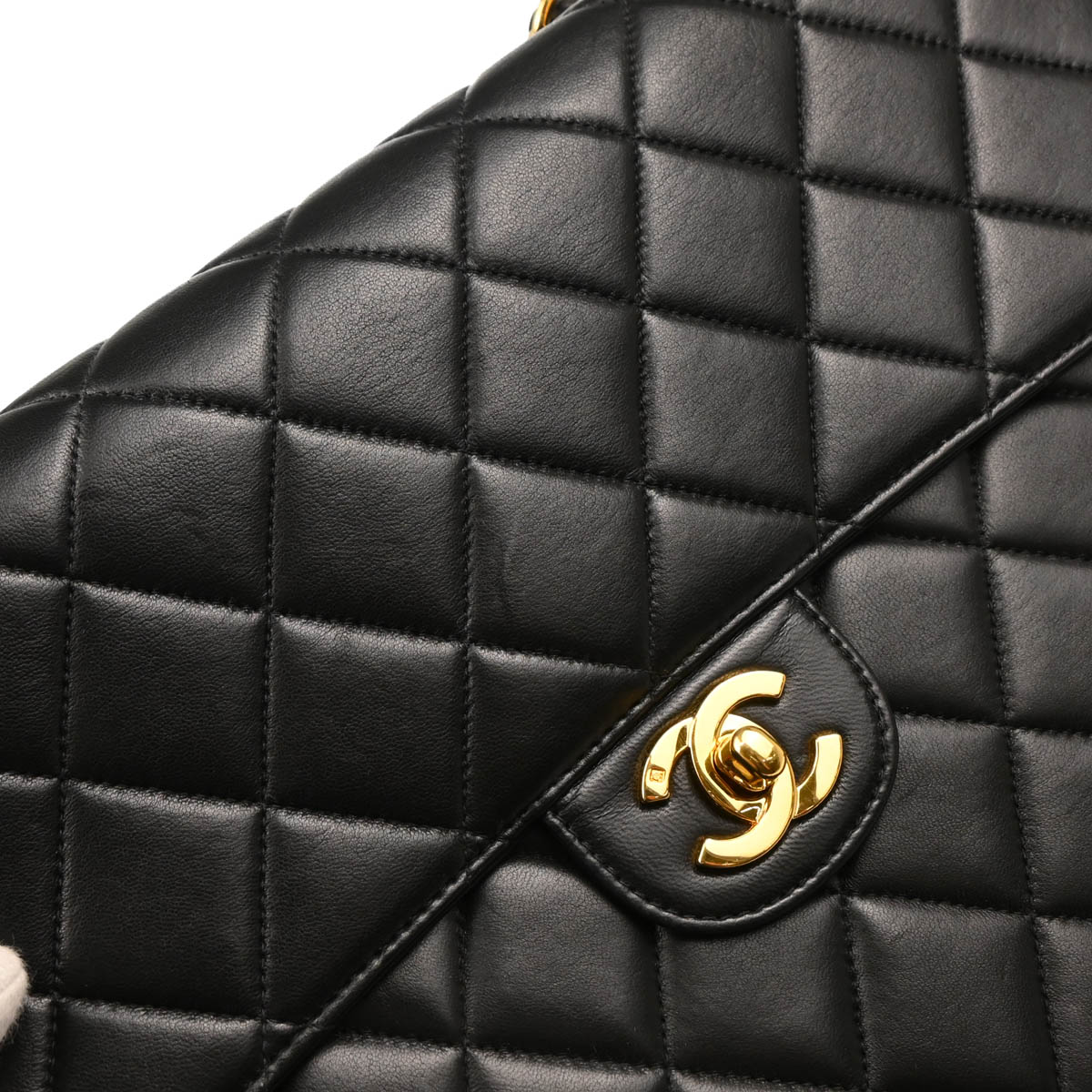 Chanel 2000-2001 Black Lambskin Jumbo Classic Flap Shoulder Bag