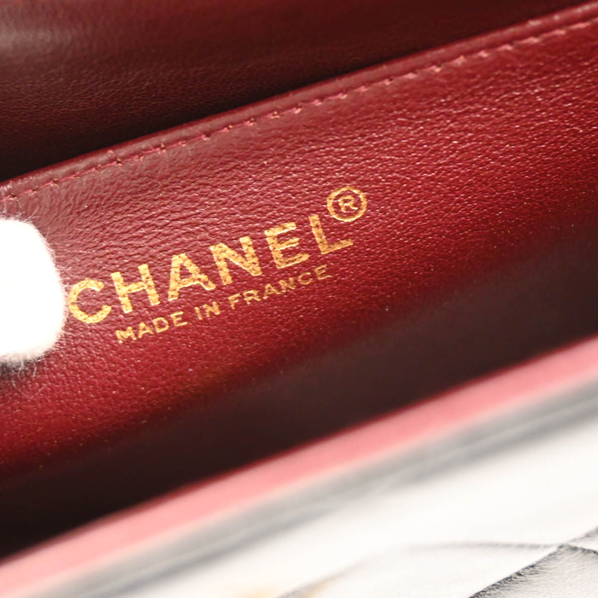 Chanel 2000-2001 Black Lambskin Jumbo Classic Flap Shoulder Bag