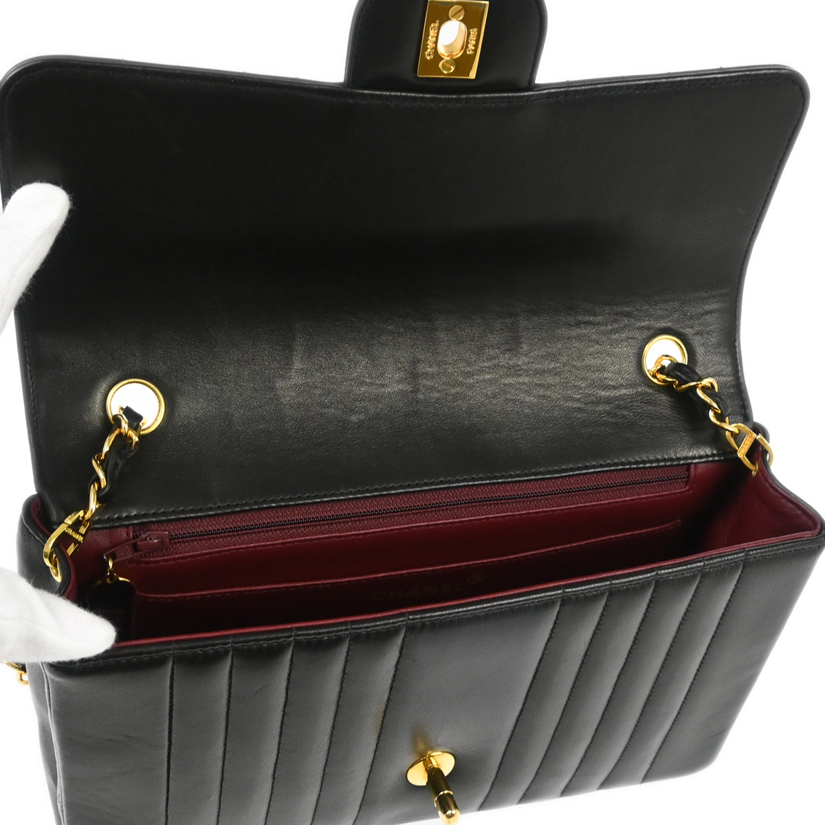 Chanel 1991-1994 Black Lambskin Vertical Stitch Single Flap Shoulder Bag