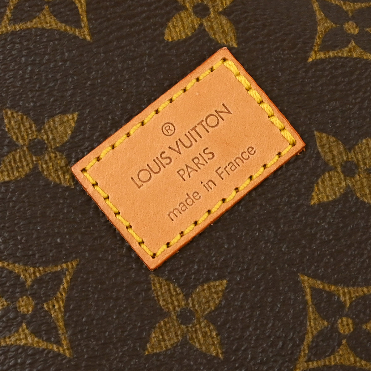 Louis Vuitton 1998 Monogram Saumur 30 Messenger Shoulder Bag M42256