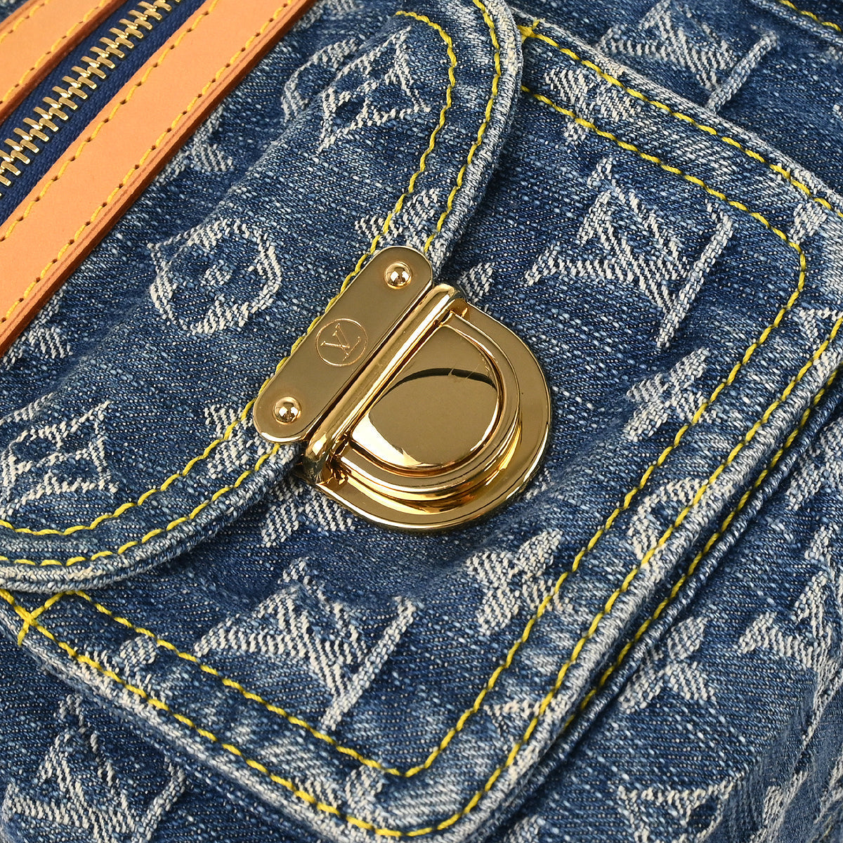 Louis Vuitton 2006 Blue Monogram Denim Baggy PM Shoulder Bag M95049
