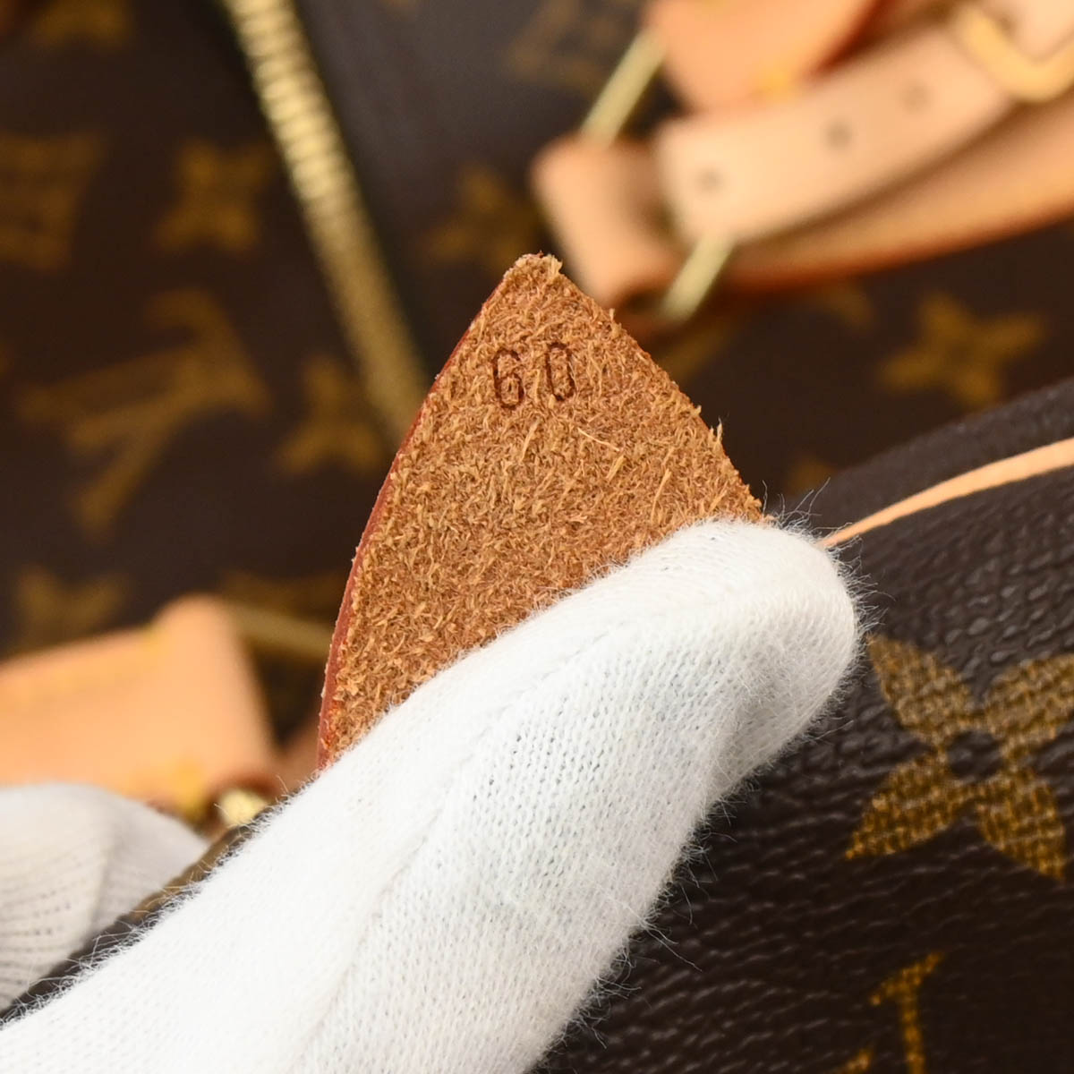Louis Vuitton 2003 Monogram Keepall 60 Duffle Handbag M41422