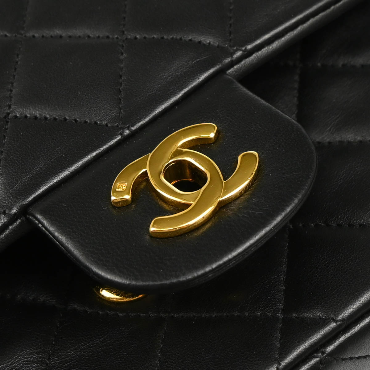Chanel 1989-1991 Black Lambskin Medium Classic Double Flap Shoulder Bag