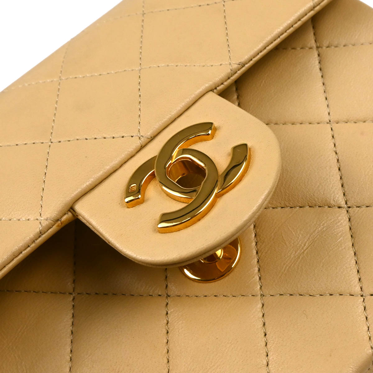 Chanel 1989-1991 Beige Lambskin Mini Classic Square Flap Shoulder Bag 17