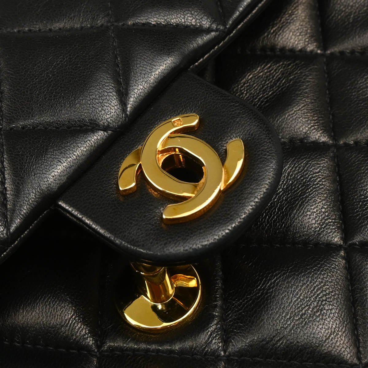 Chanel 1991-1994 Black Lambskin Classic Square Flap Shoulder Bag 20