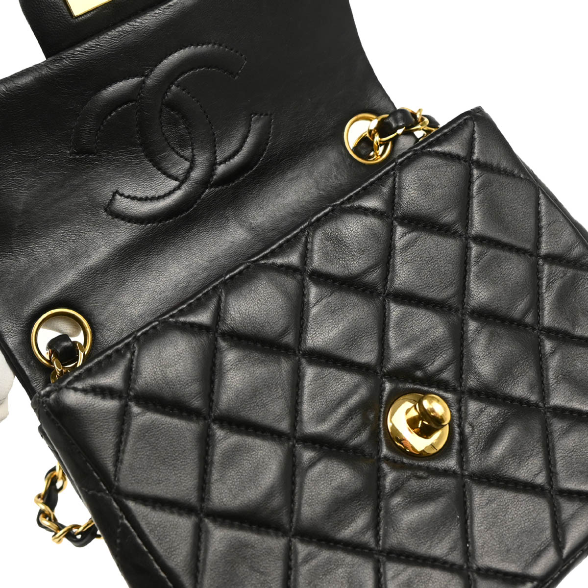 Chanel 2001-2003 Black Lambskin Mini Classic Square Flap Shoulder Bag 17