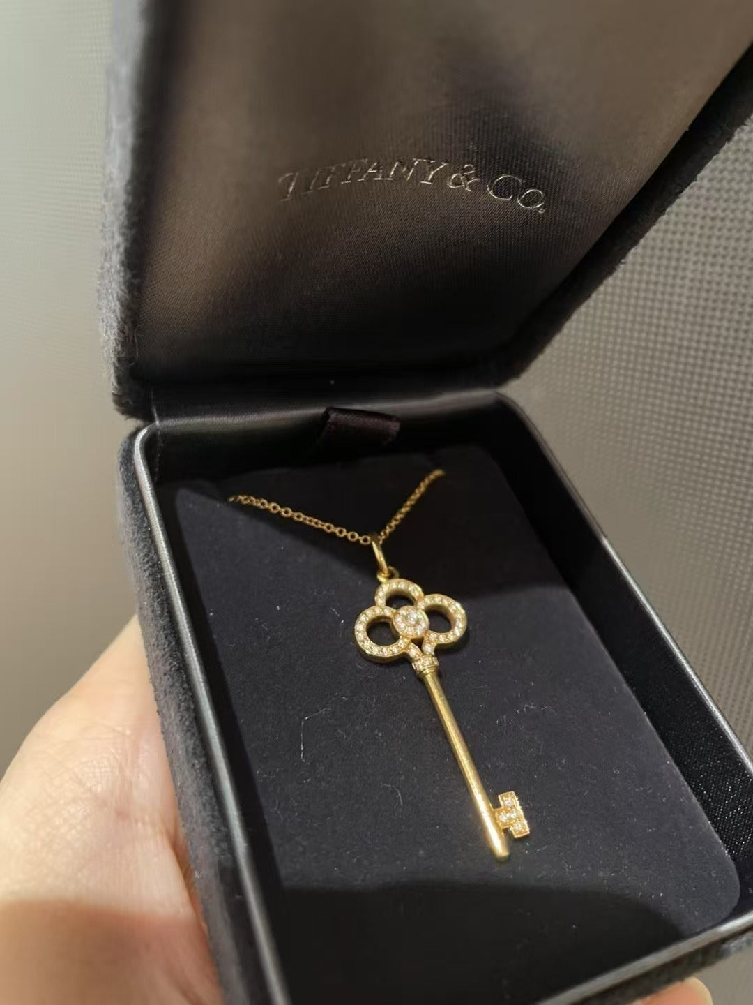 Tiffany&Co. Crown Key Pendant in 18k Rose Gold with Diamonds