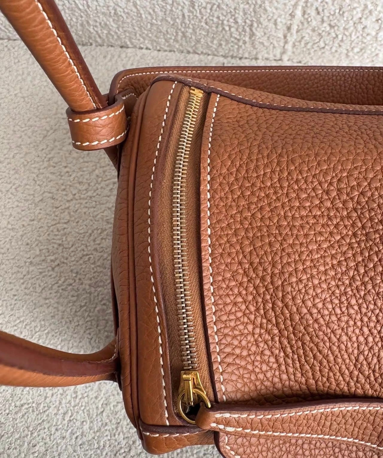 Hermès Lindy 26 Gold Brown GHW TC A Stamp