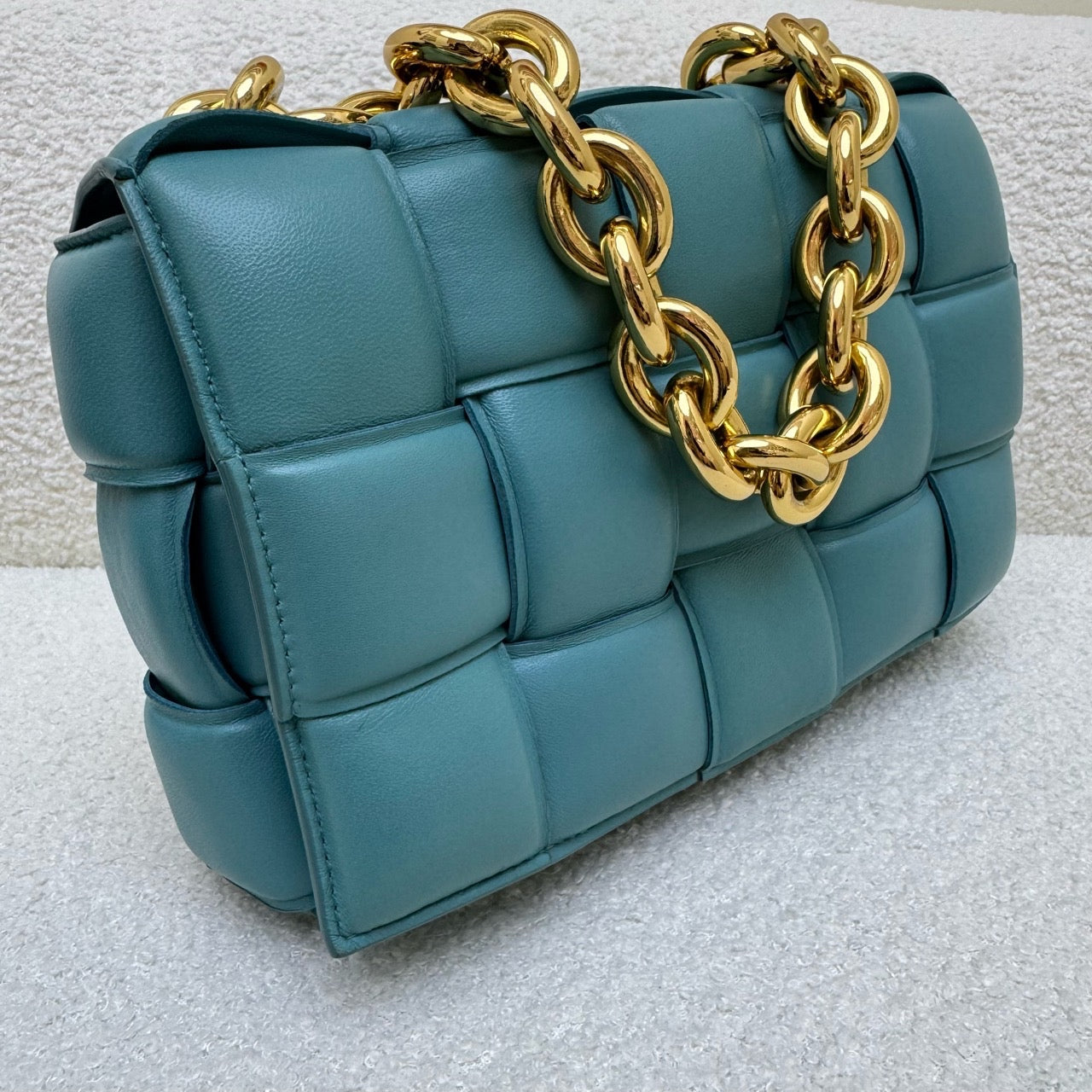 Bottega Veneta Chain Cassette New Puff Bag Crossbody Chain Bag