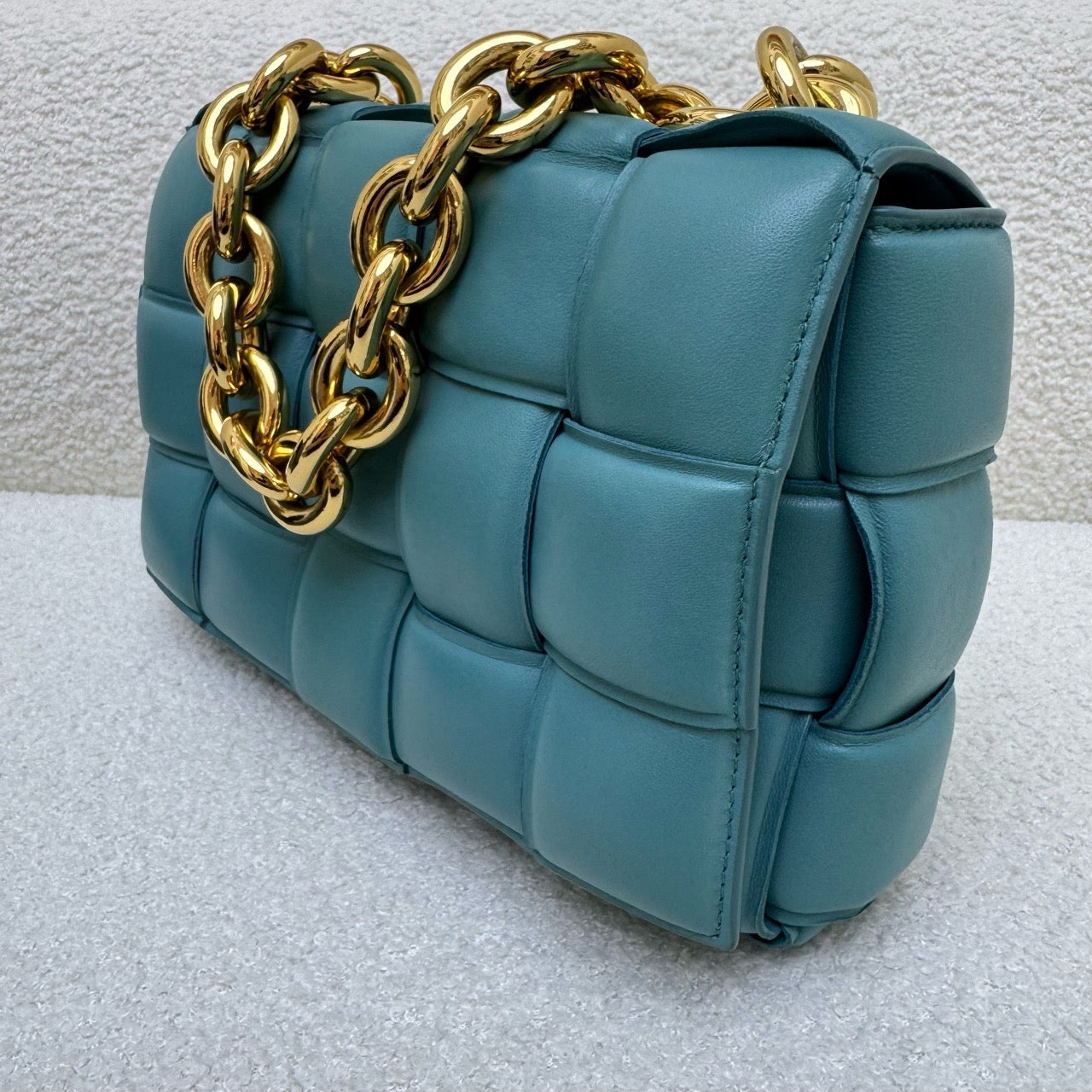 Bottega Veneta Chain Cassette New Puff Bag Crossbody Chain Bag