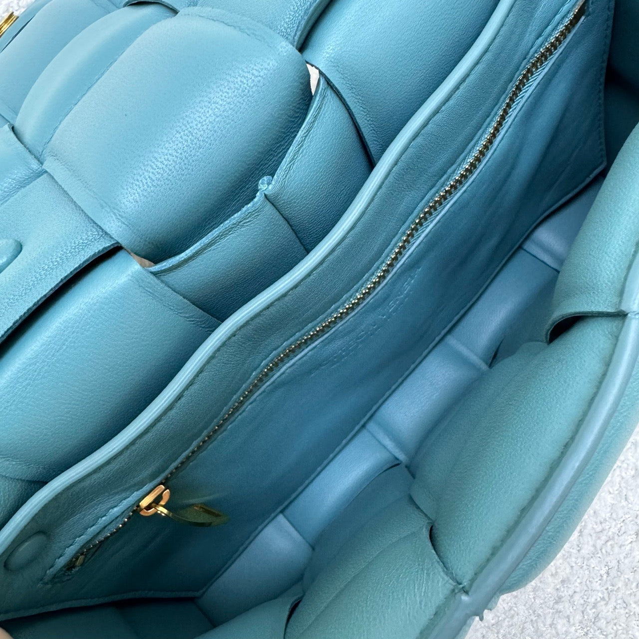 Bottega Veneta Chain Cassette New Puff Bag Crossbody Chain Bag