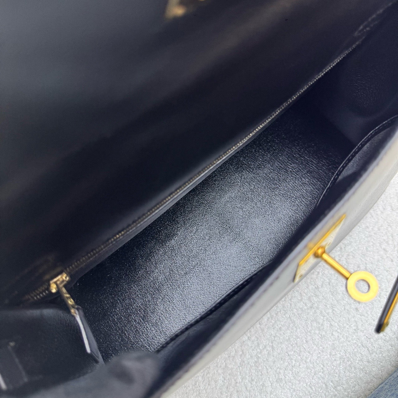 Hermès Kelly 32 Black Box Calf with Gold Hardware, Sellier, X Stamp
