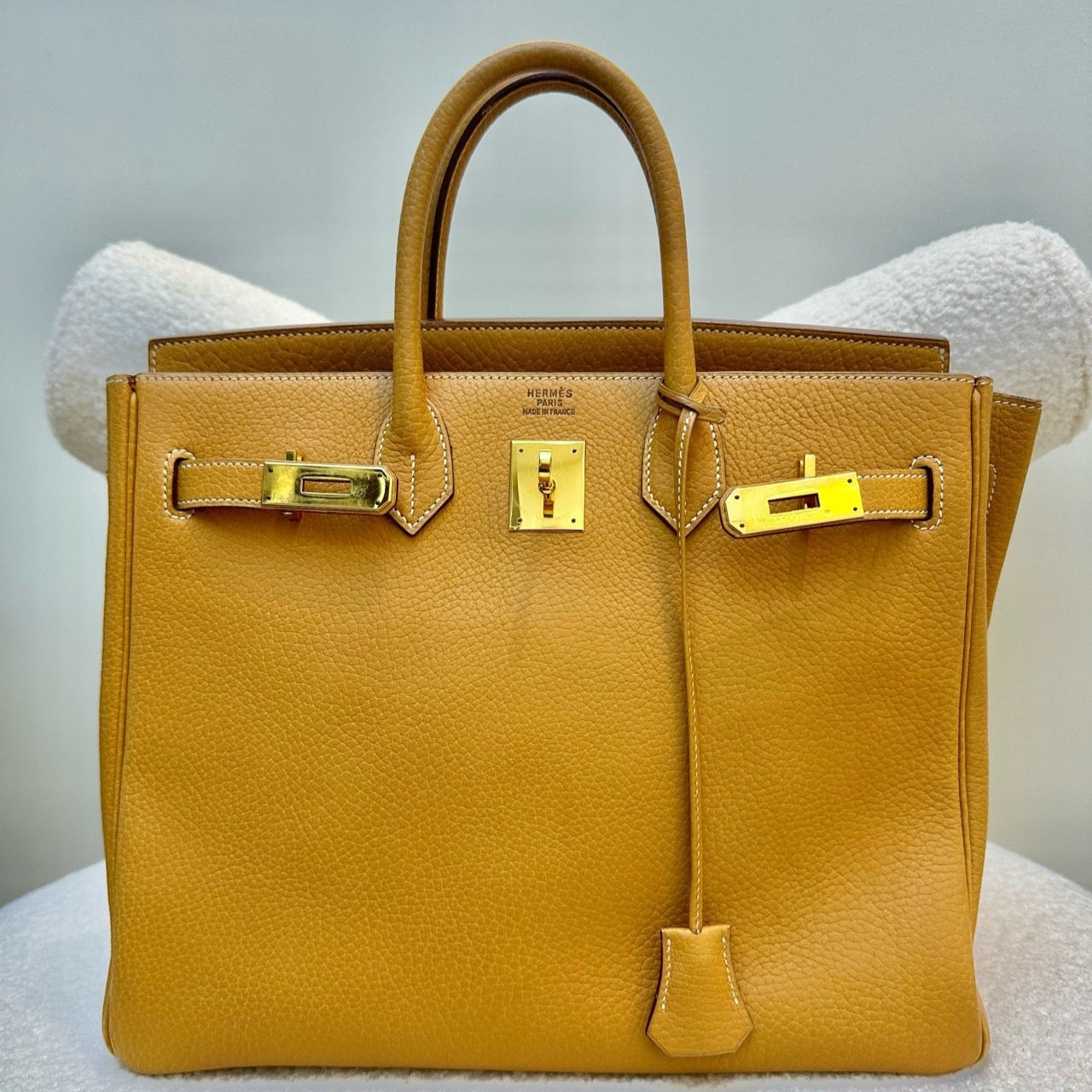 Vintage Hermès Birkin HAC 32-Natural Sable Gold Hardware (Z) stamp