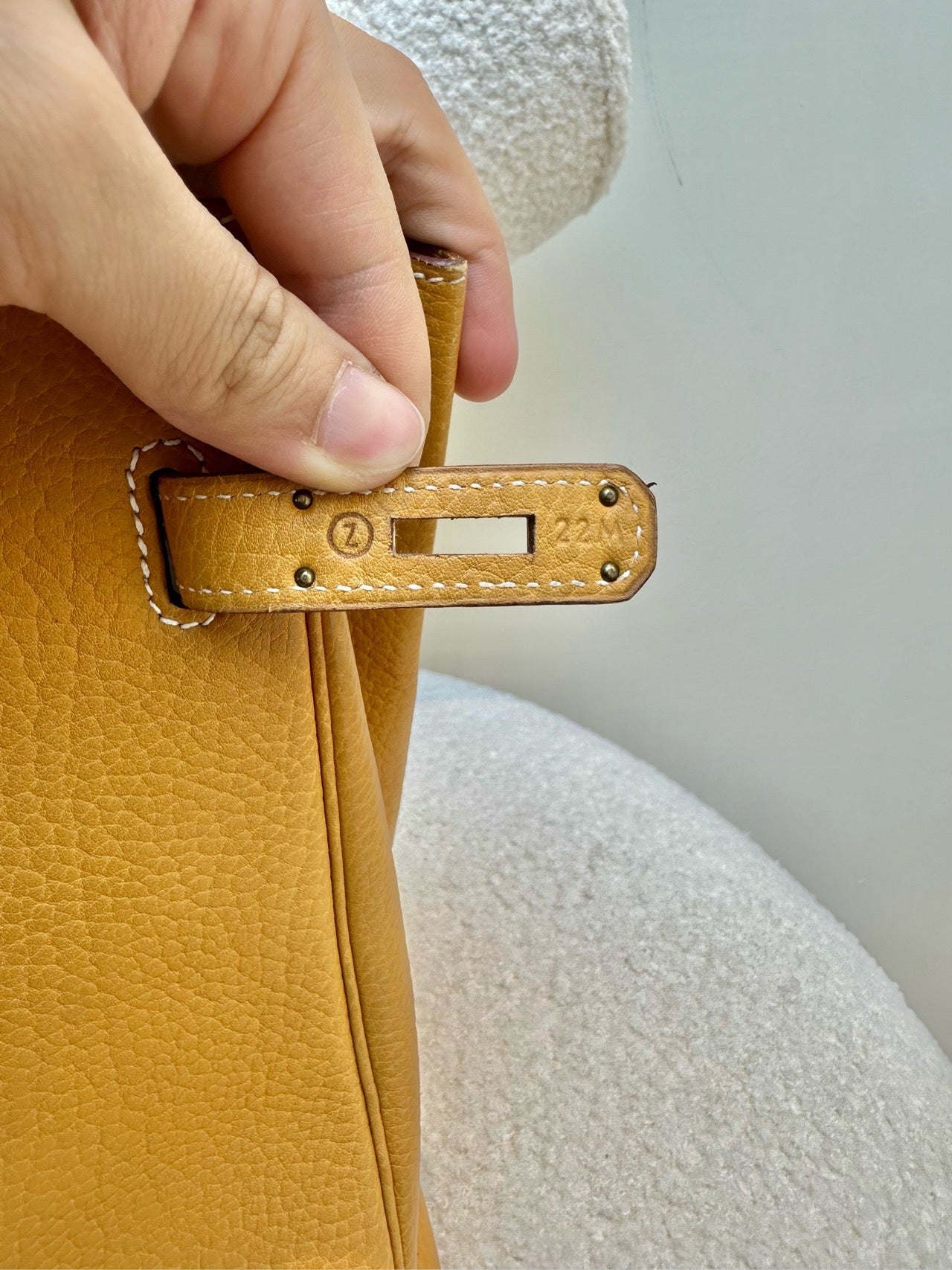 Vintage Hermès Birkin HAC 32-Natural Sable Gold Hardware (Z) stamp