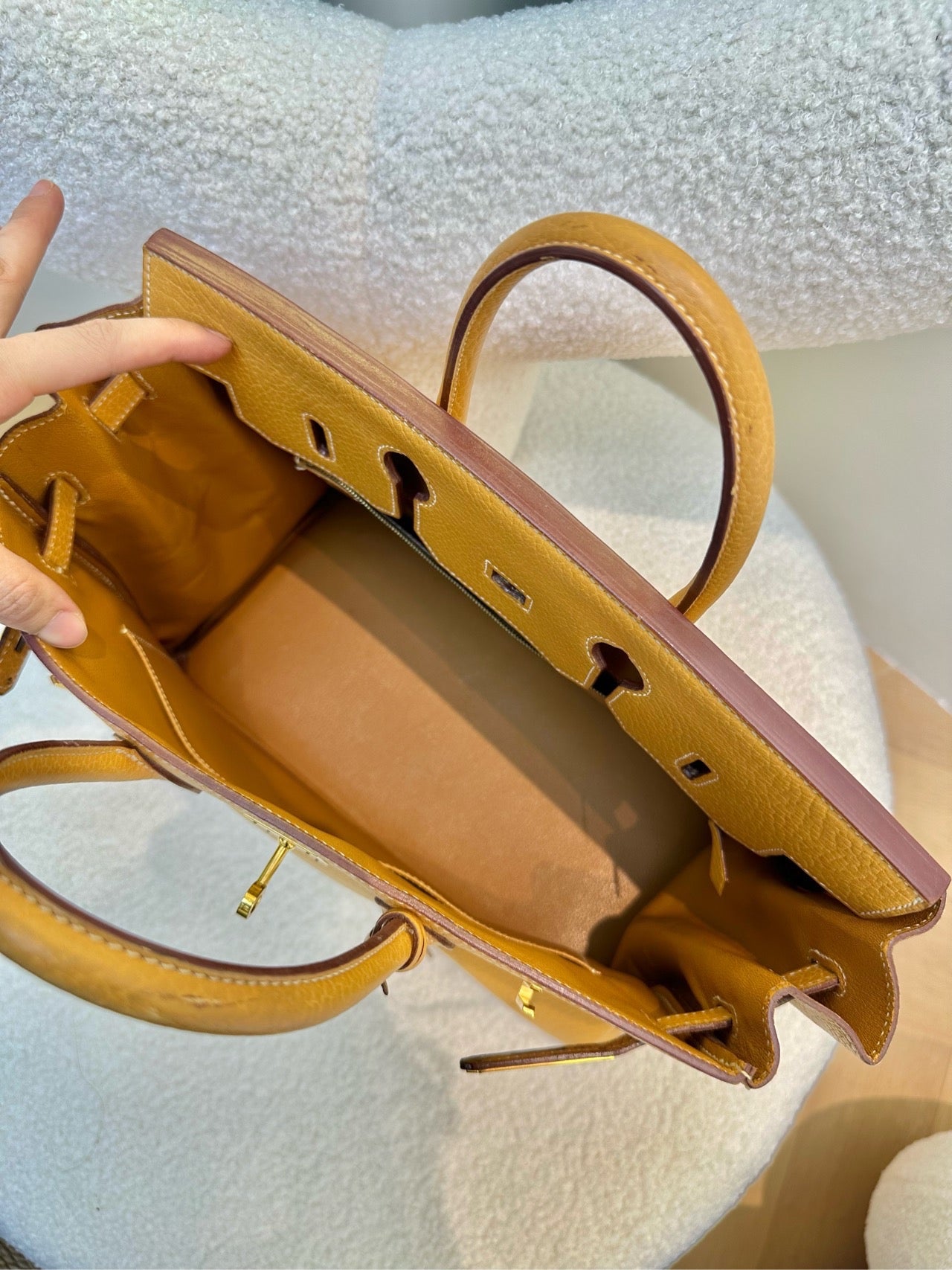 Vintage Hermès Birkin HAC 32-Natural Sable Gold Hardware (Z) stamp