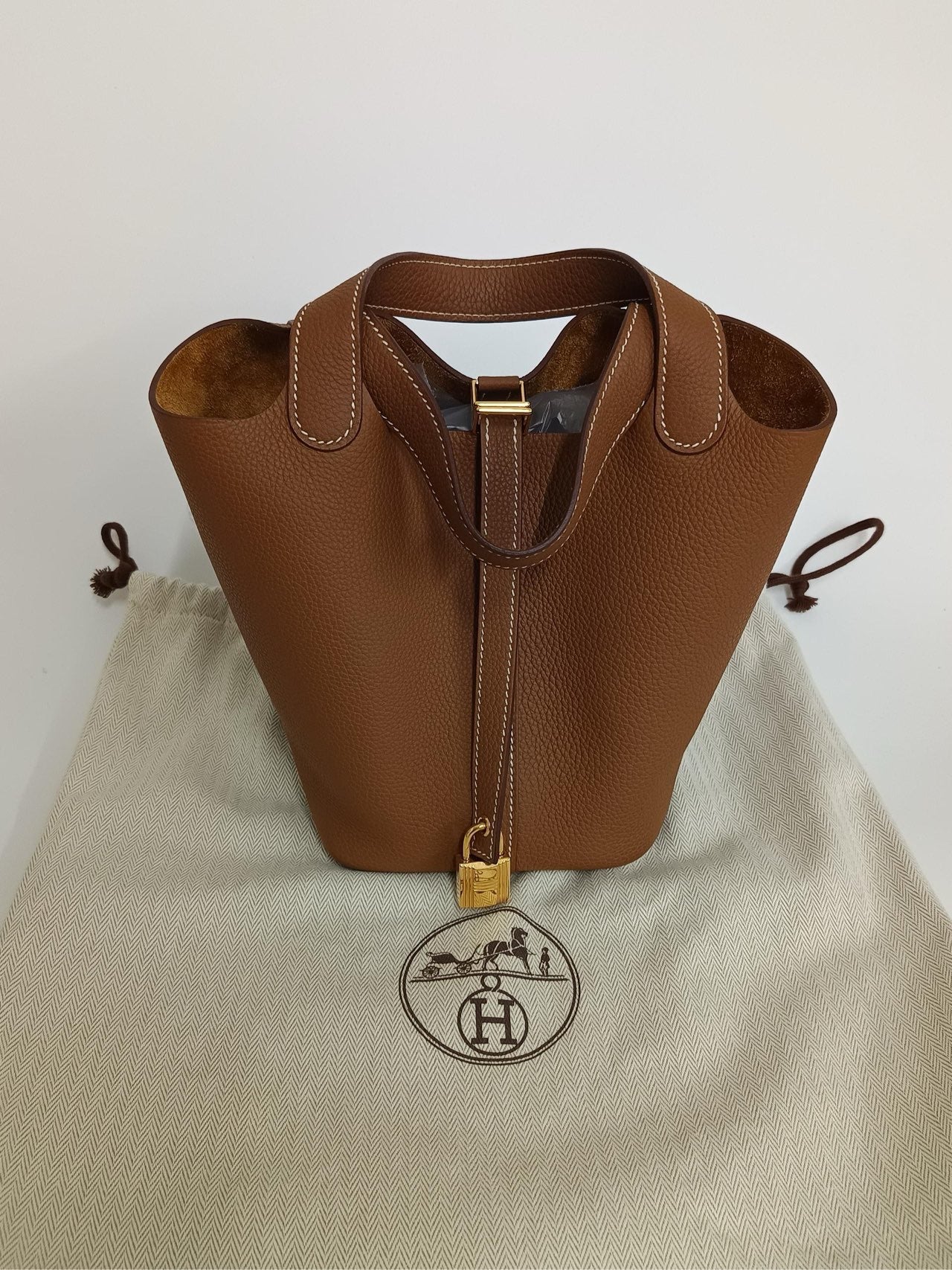 Hermès Picotin 18 Gold Brown with Gold Hardware, U Stamp