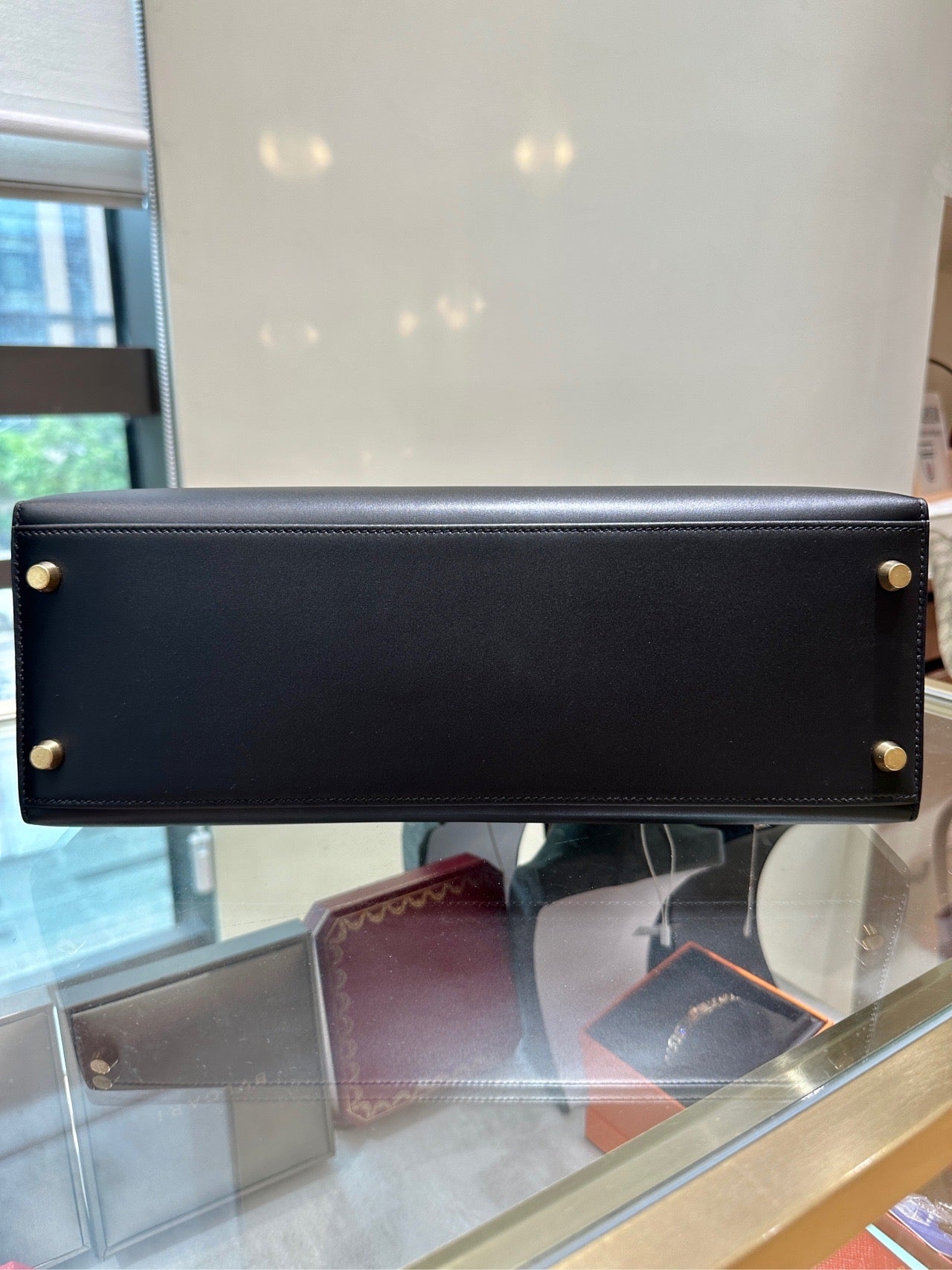 Hermès Kelly 32 Box Calf Leather, A Stamp (Year Code), Sellier