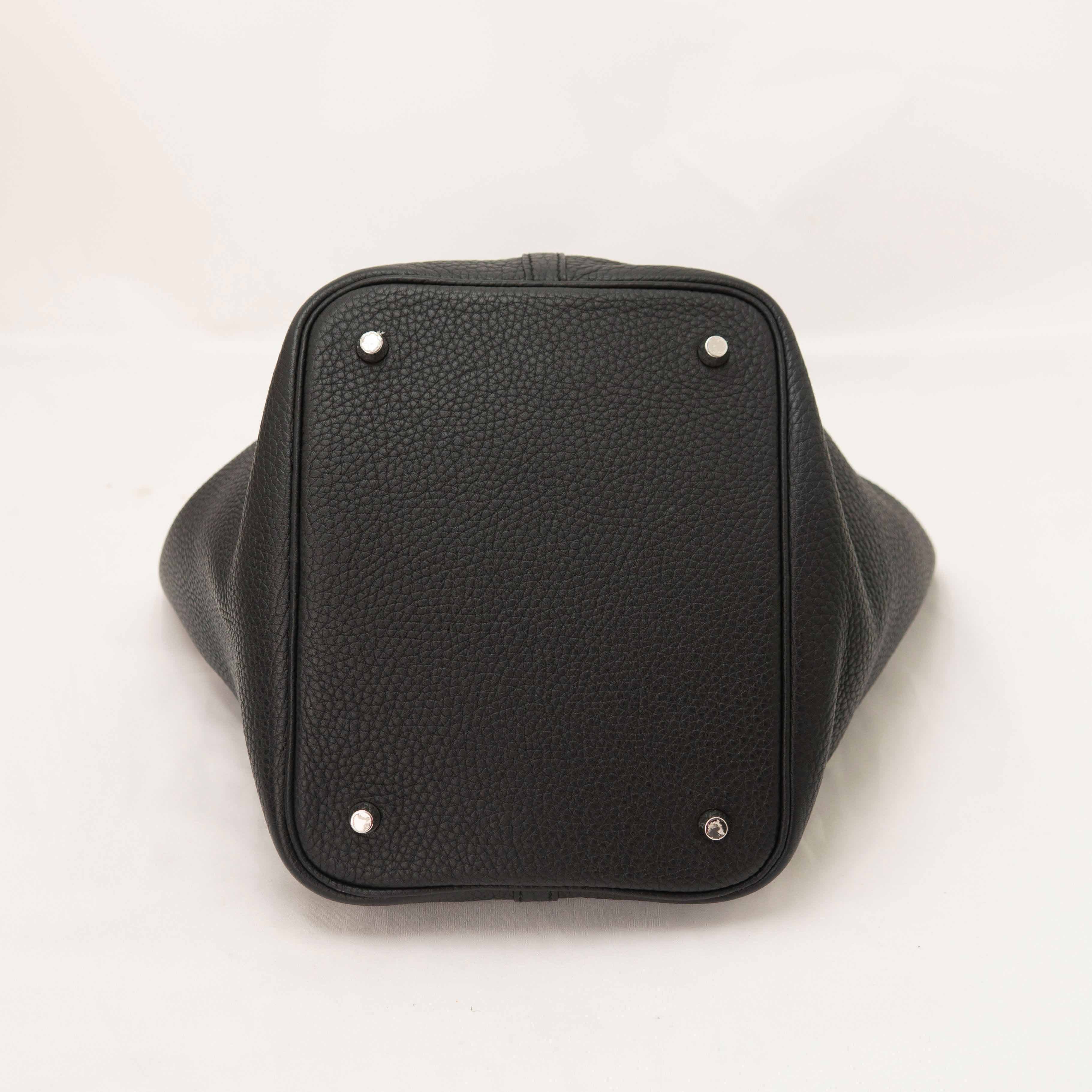 Hermes Taurillon Clemence Picotin Lock 22 MM Black