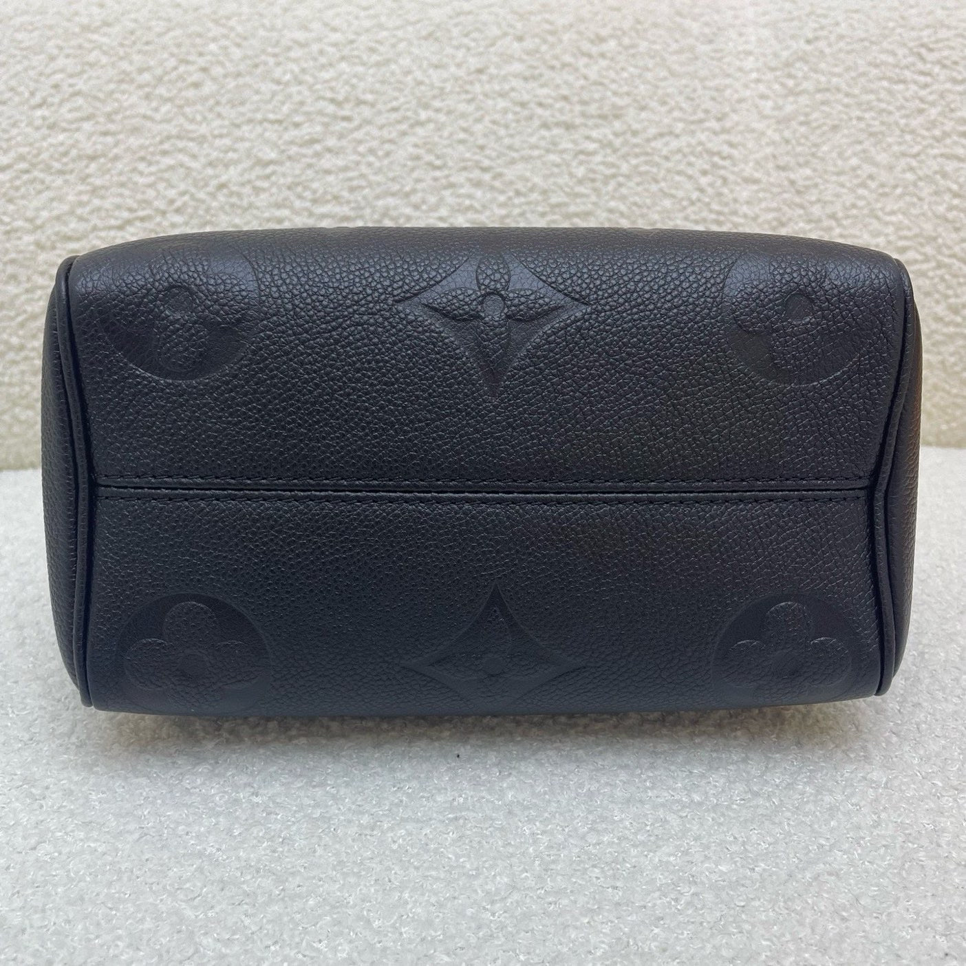 Louis Vuitton Speedy Bandoulière 20 Black embossed Bag