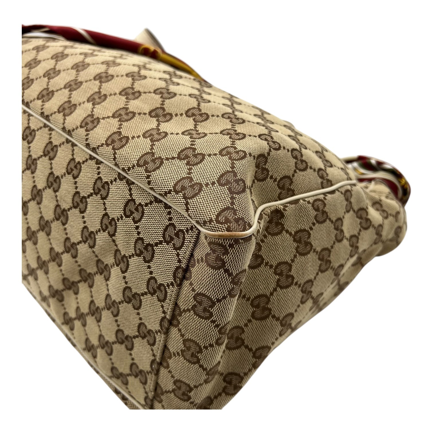 GG Shoulder Bag Brown in Canvas, Gold hardware