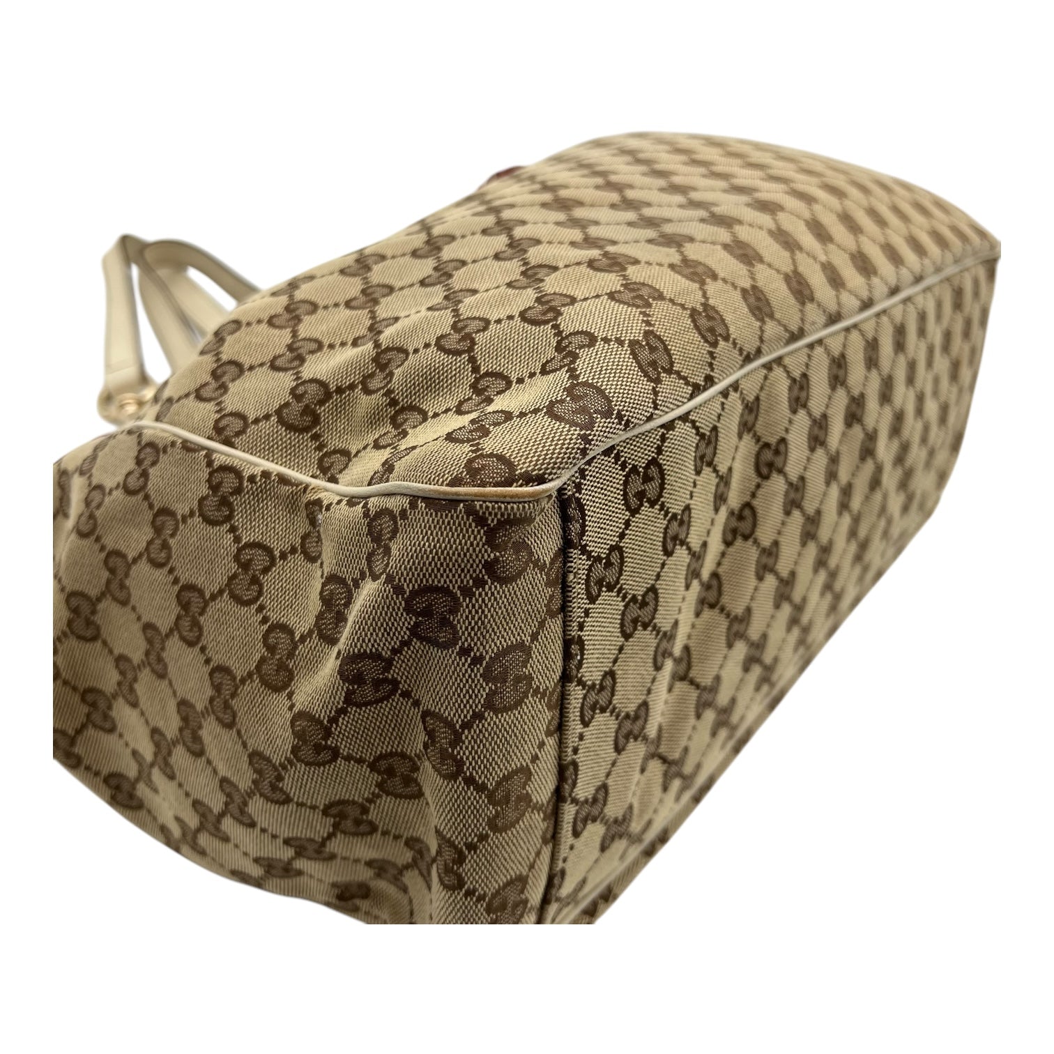 GG Shoulder Bag Brown in Canvas, Gold hardware