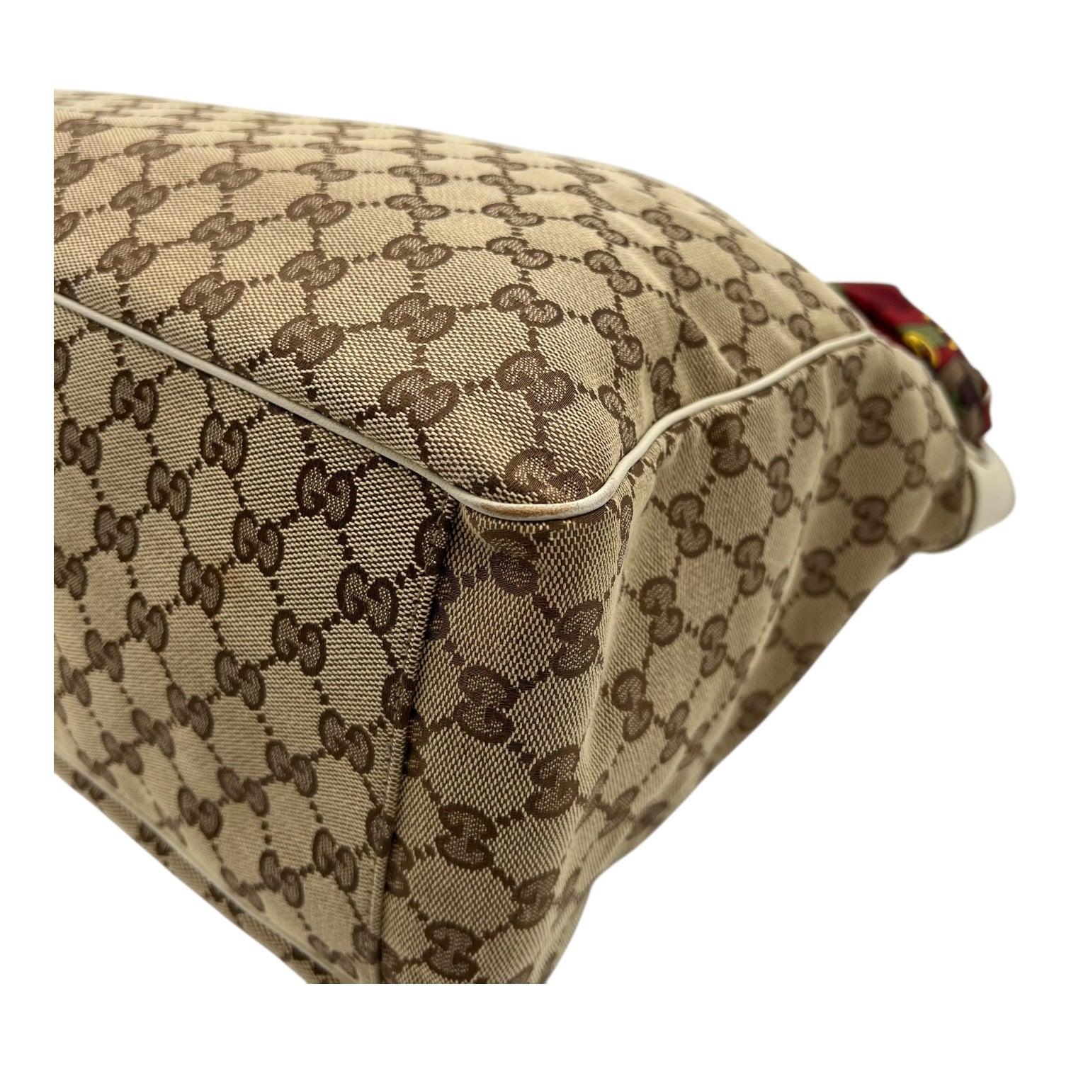 GG Shoulder Bag Brown in Canvas, Gold hardware