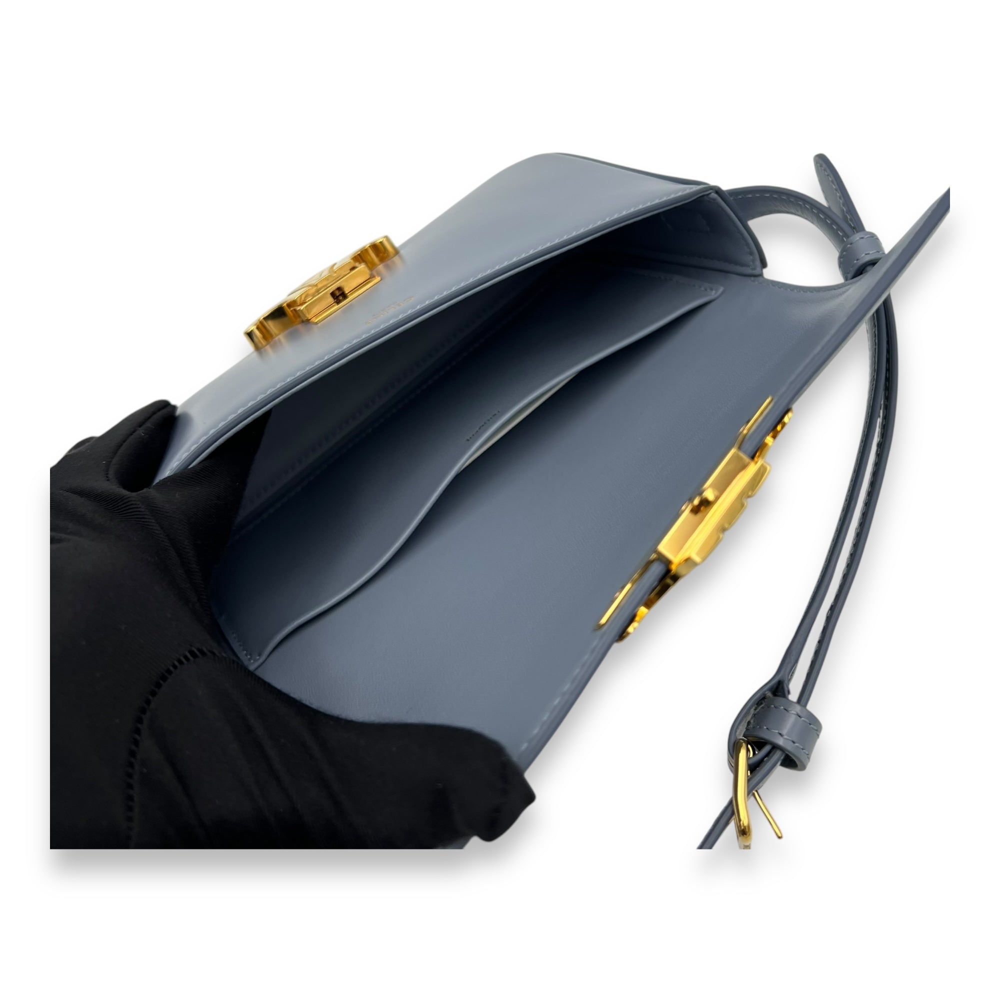 Triomphe Shoulder Bag Blue Grey in Calfskin, Gold hardware