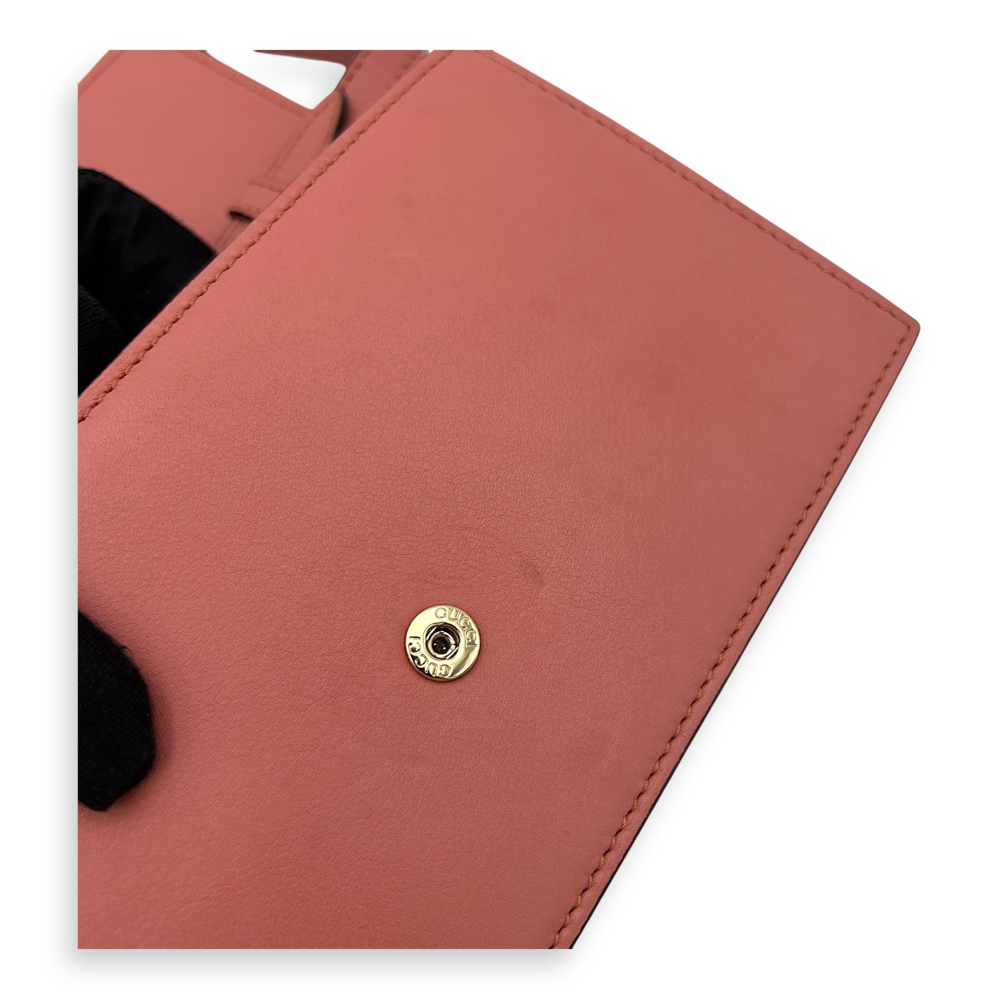 Interlocking G Crossbody Bag Red in Calfskin, Gold hardware