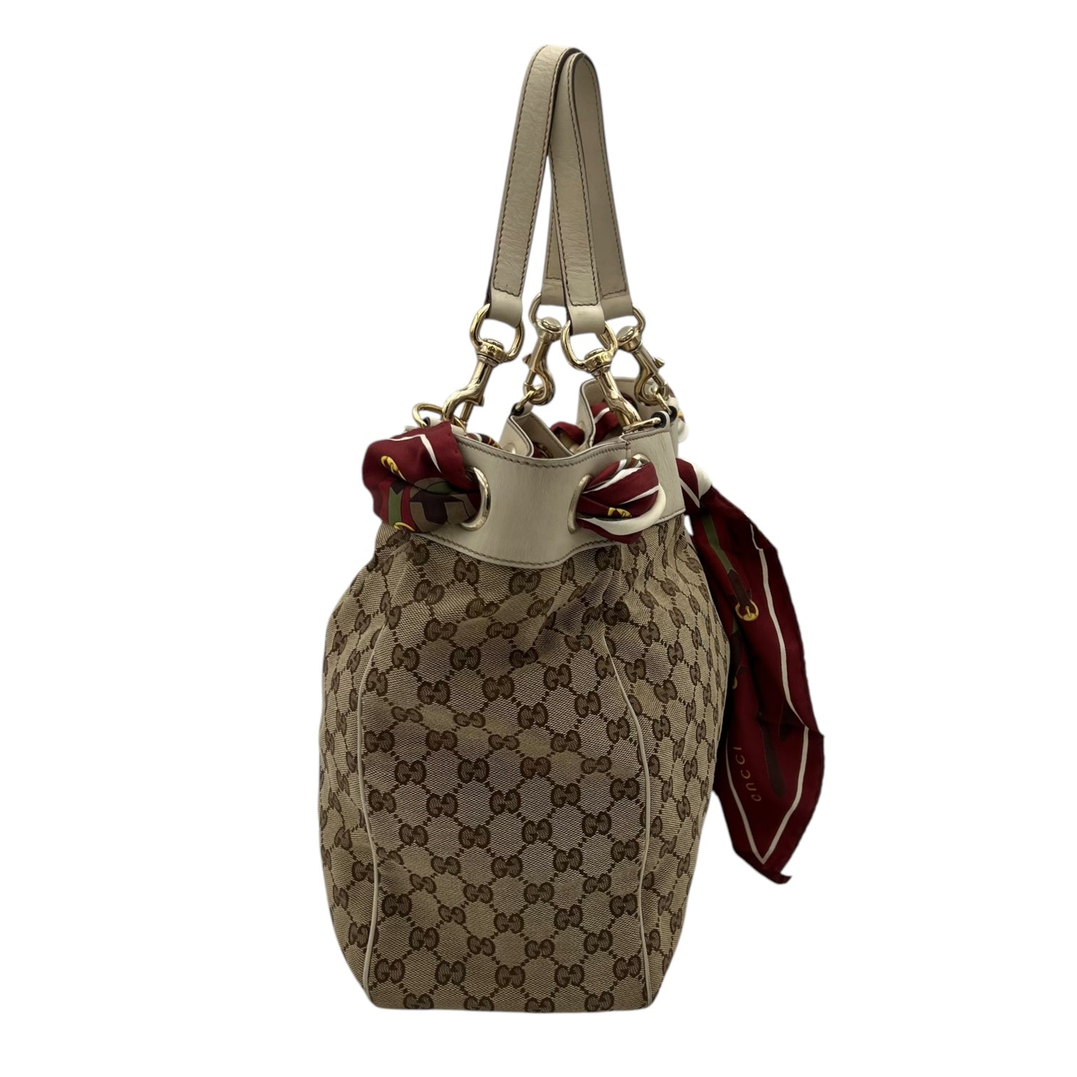 GG Shoulder Bag Brown in Canvas, Gold hardware