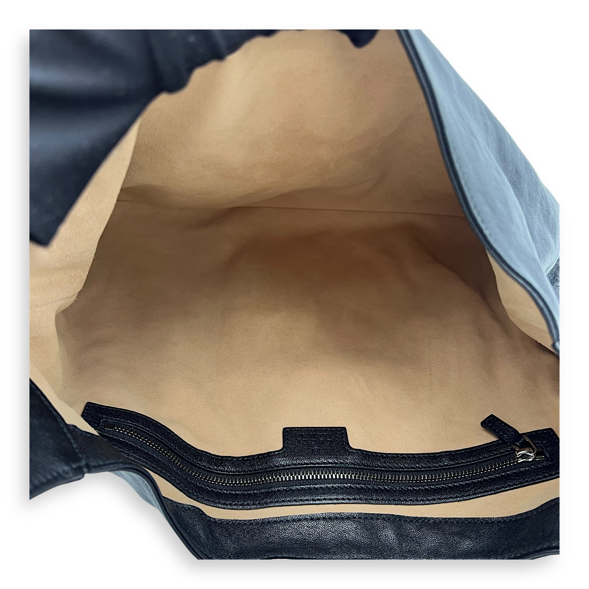 Aphrodite Shoulder Bag Black in Calfskin, Others hardware