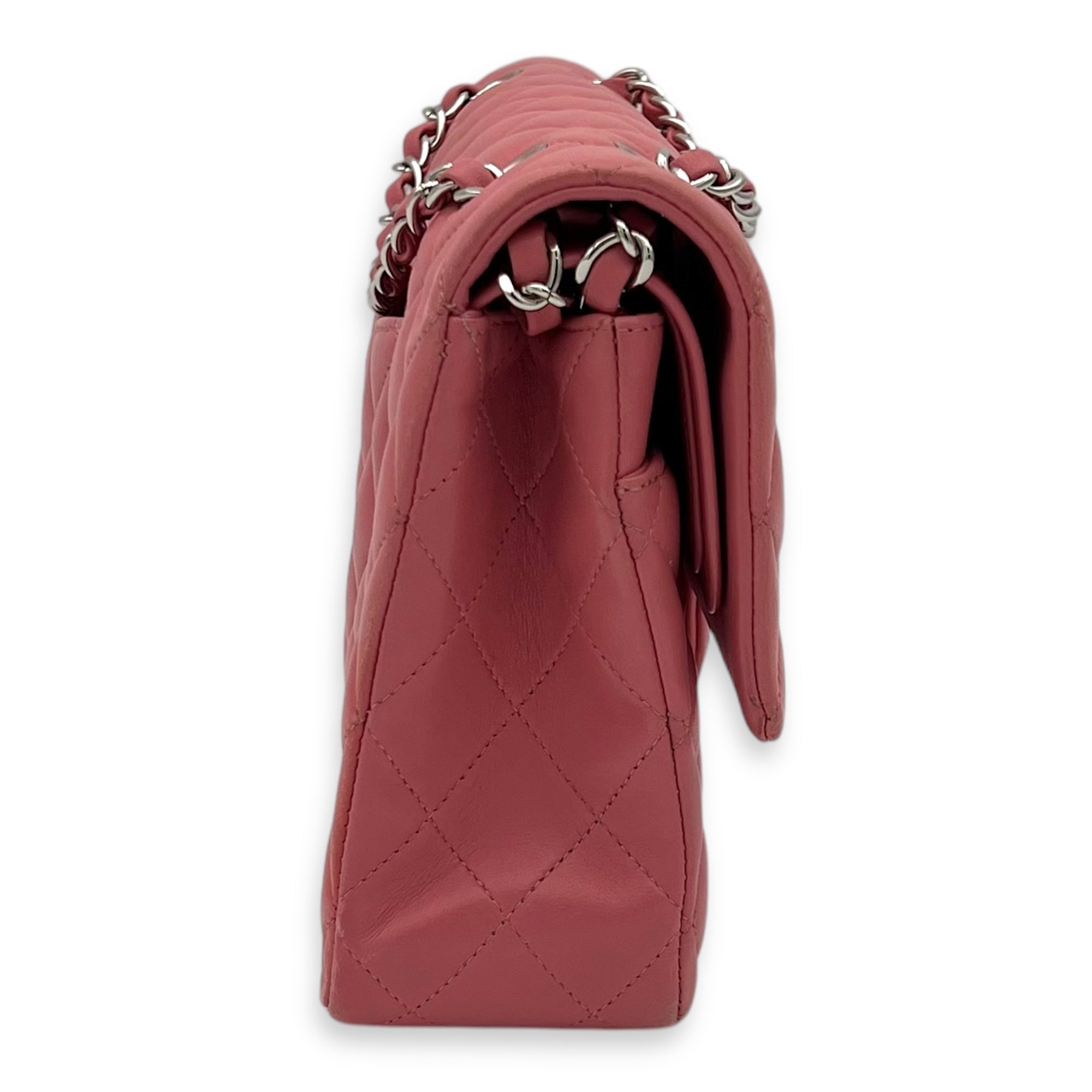 Classic Medium Pink Shoulder Bag in Lambskin, Silver hardware