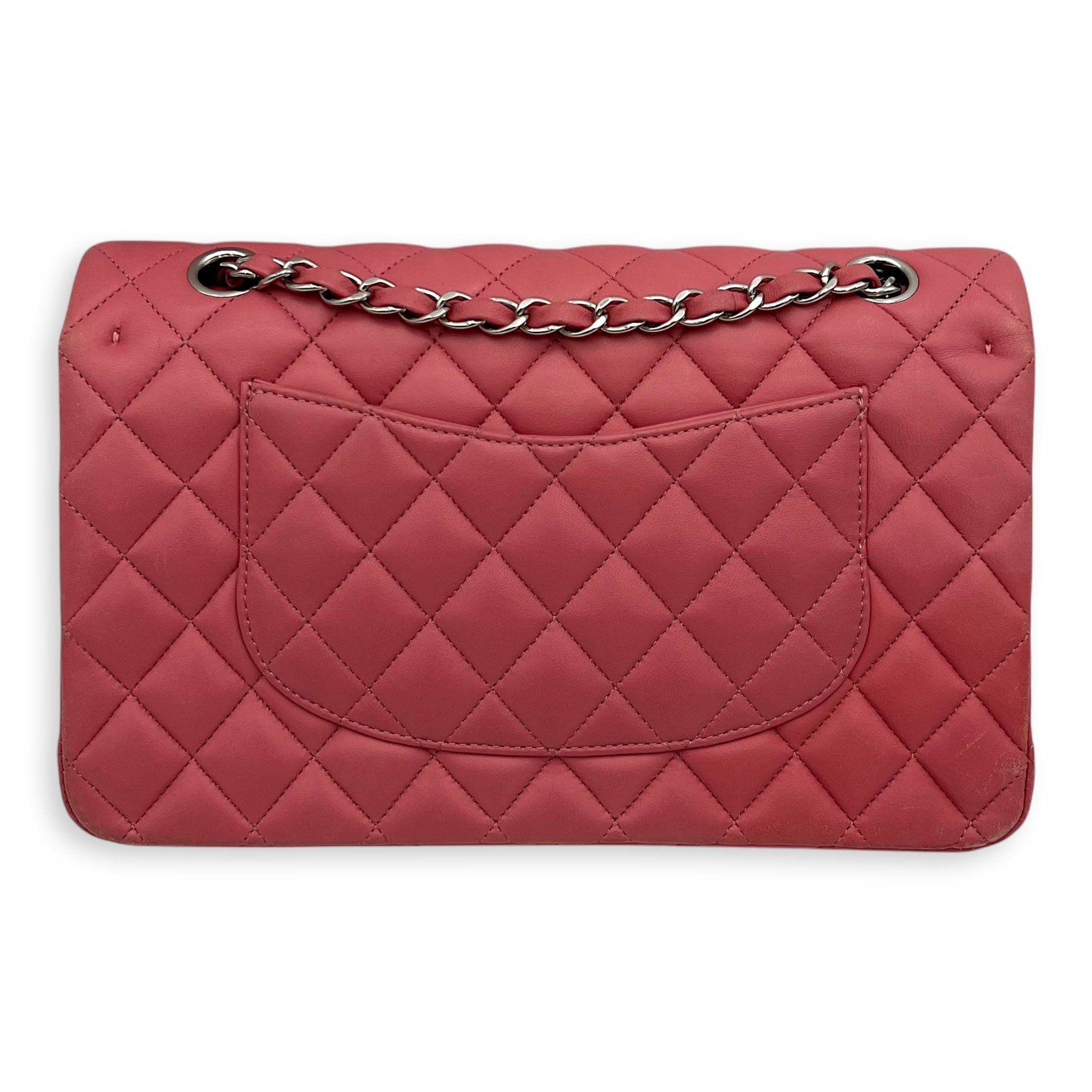 Classic Medium Pink Shoulder Bag in Lambskin, Silver hardware