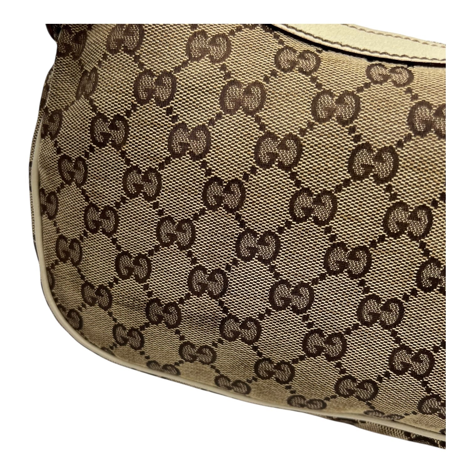 GG Shoulder Bag Brown in Canvas, Gold hardware